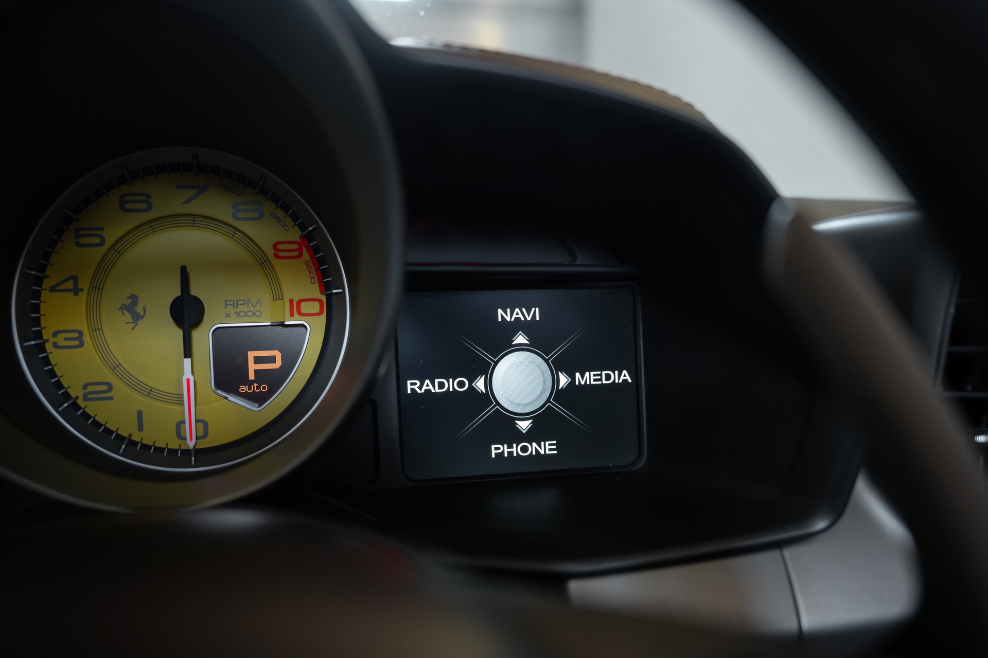 FERRARI 458 Spider Italia 4.5 V8-image-17