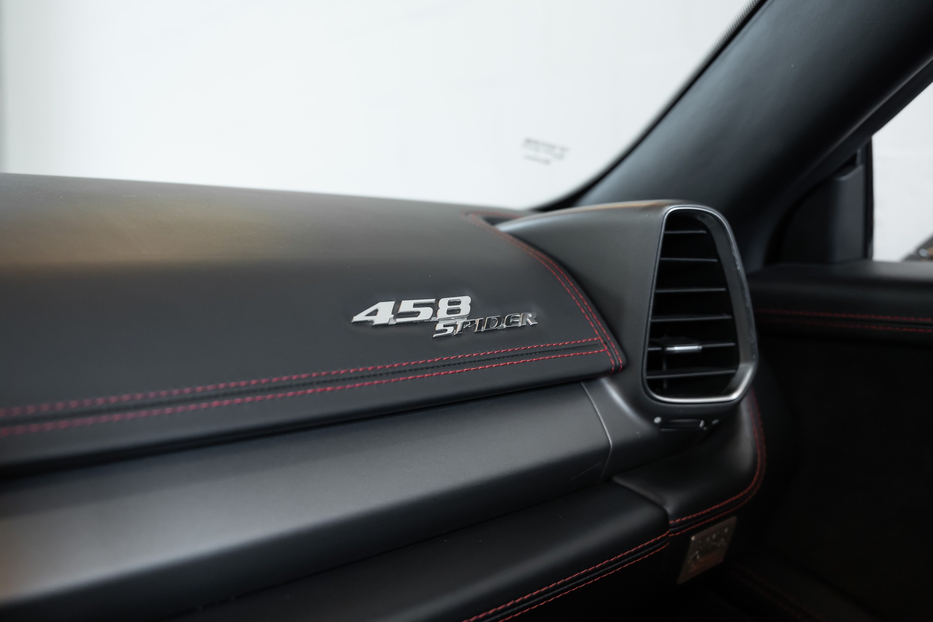 FERRARI 458 Spider Italia 4.5 V8-image-14