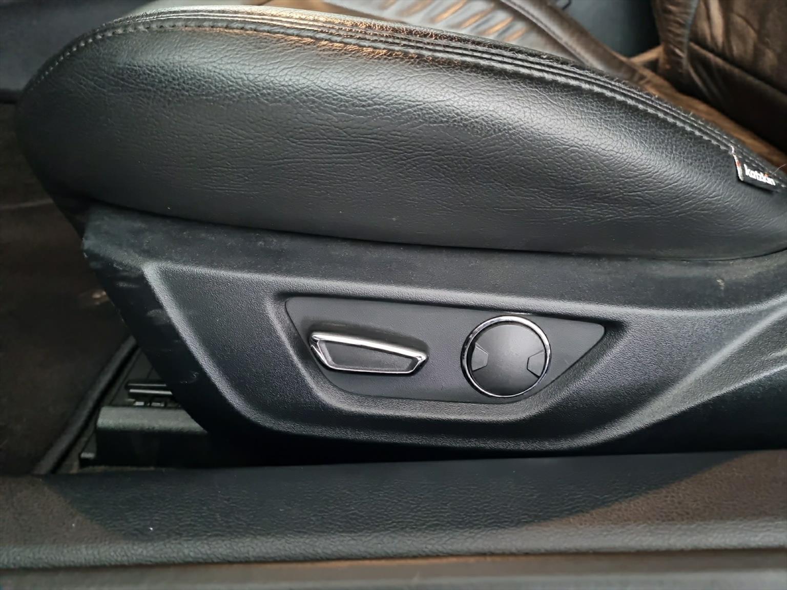 FORD Mustang Convertible 3.7-image-9