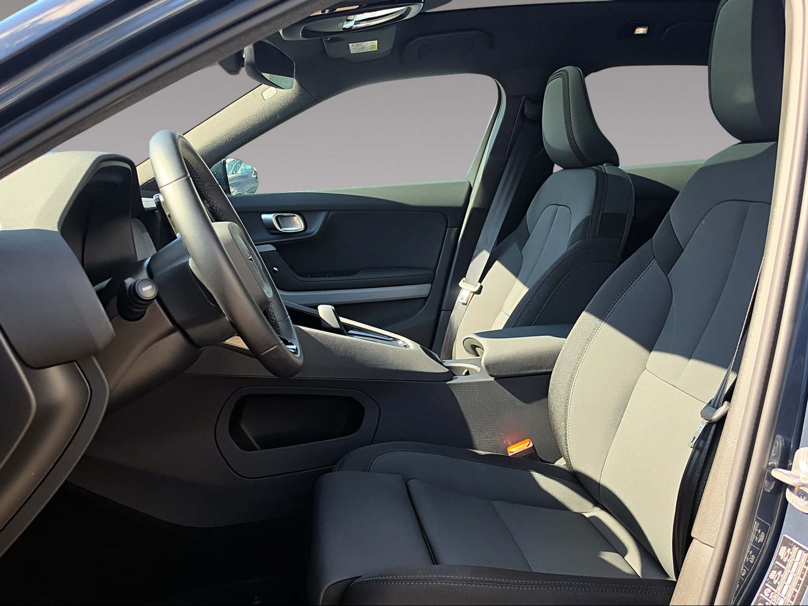 POLESTAR 2 Long Range Dual Motor-image-7