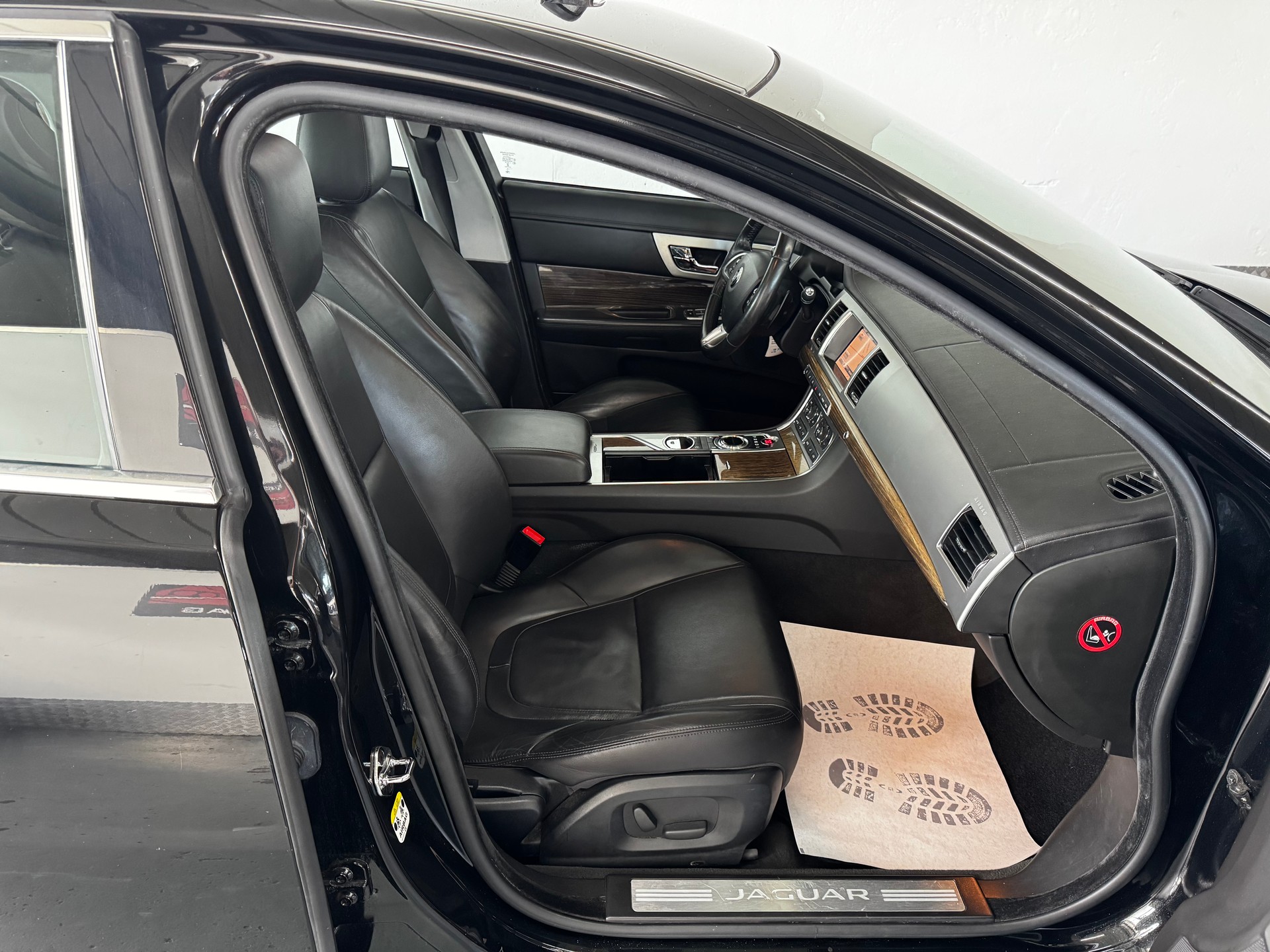 JAGUAR XF 3.0 V6 S/C Premium Luxury 4x4-image-20