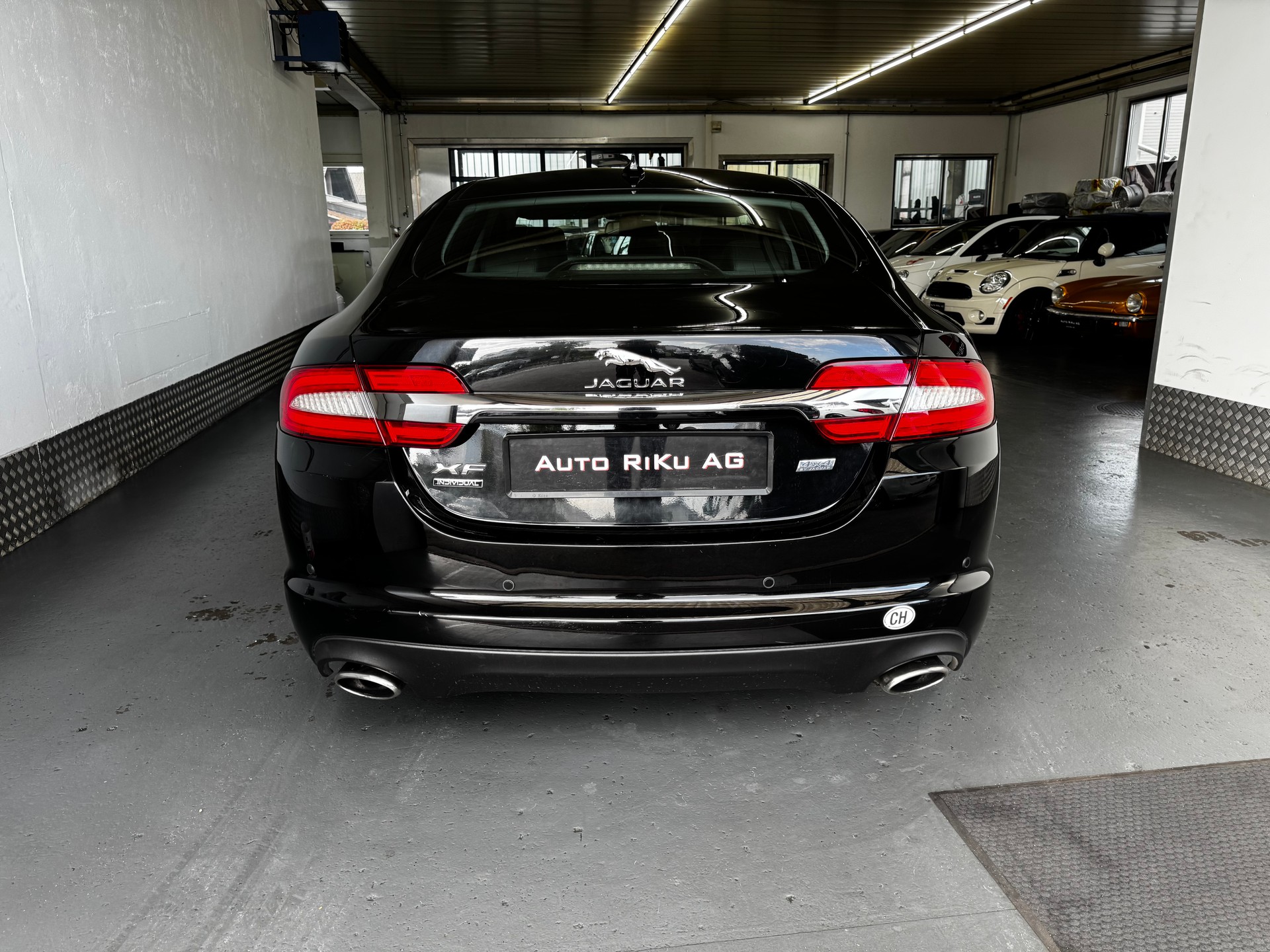 JAGUAR XF 3.0 V6 S/C Premium Luxury 4x4-image-10