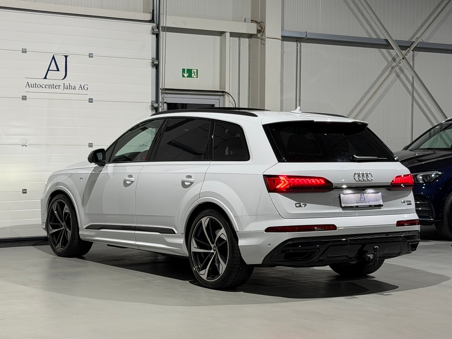 AUDI Q7 55 TFSI S Line quattro tiptronic 7 Platz - AHK 3.5T-image-22