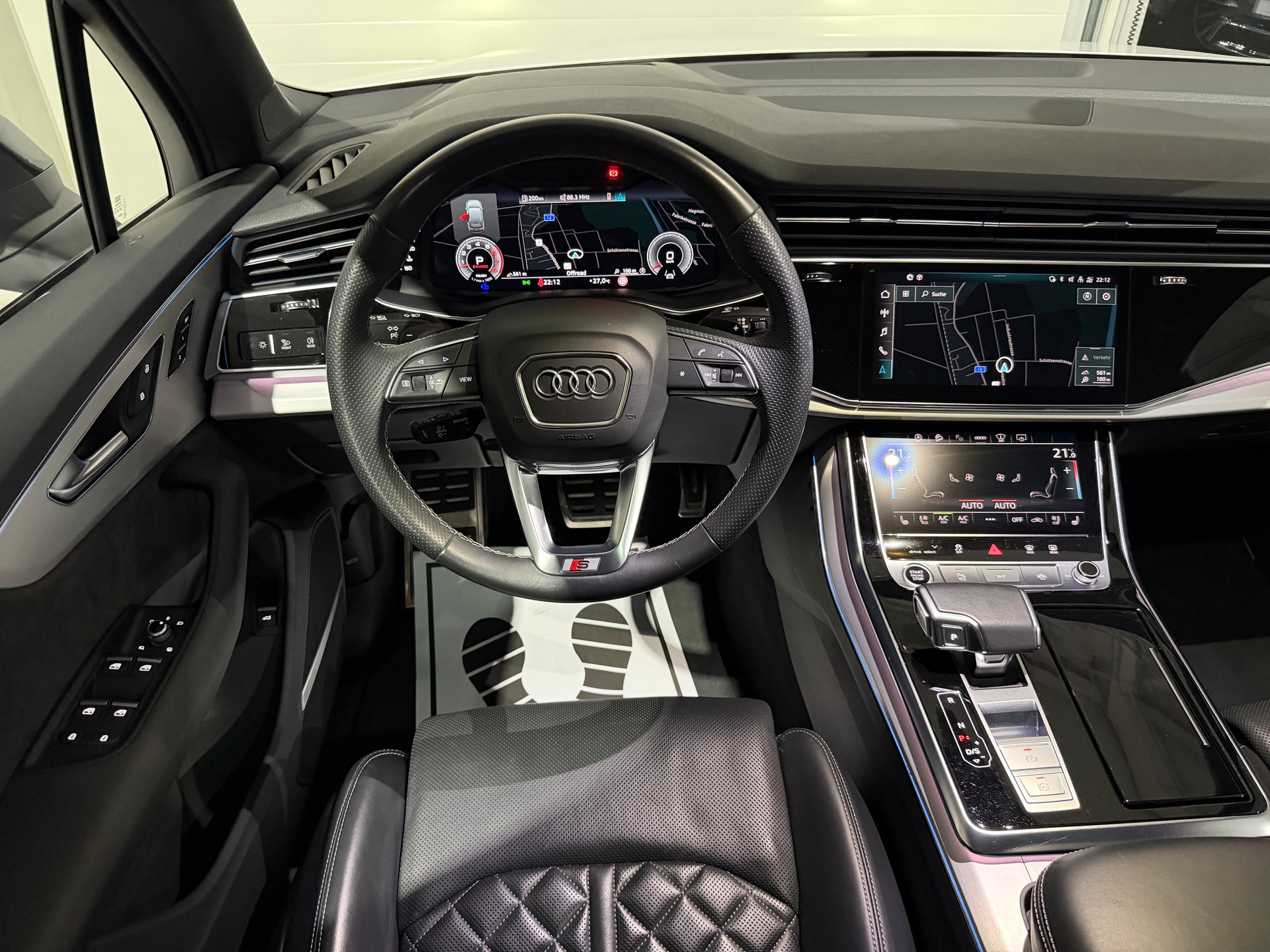 AUDI Q7 55 TFSI S Line quattro tiptronic 7 Platz - AHK 3.5T-image-10