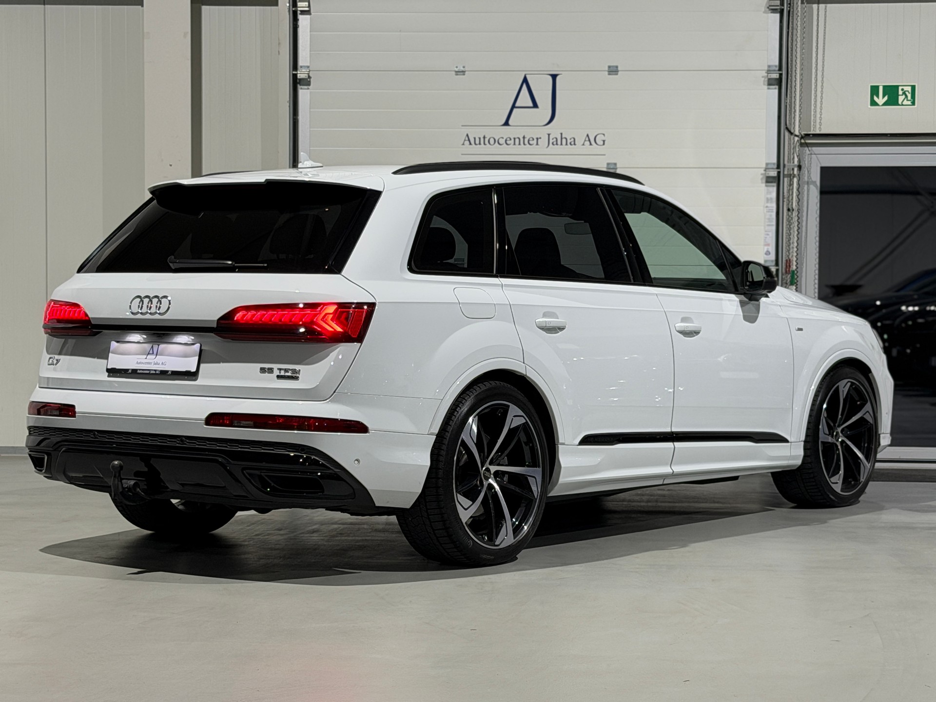 AUDI Q7 55 TFSI S Line quattro tiptronic 7 Platz - AHK 3.5T-image-7