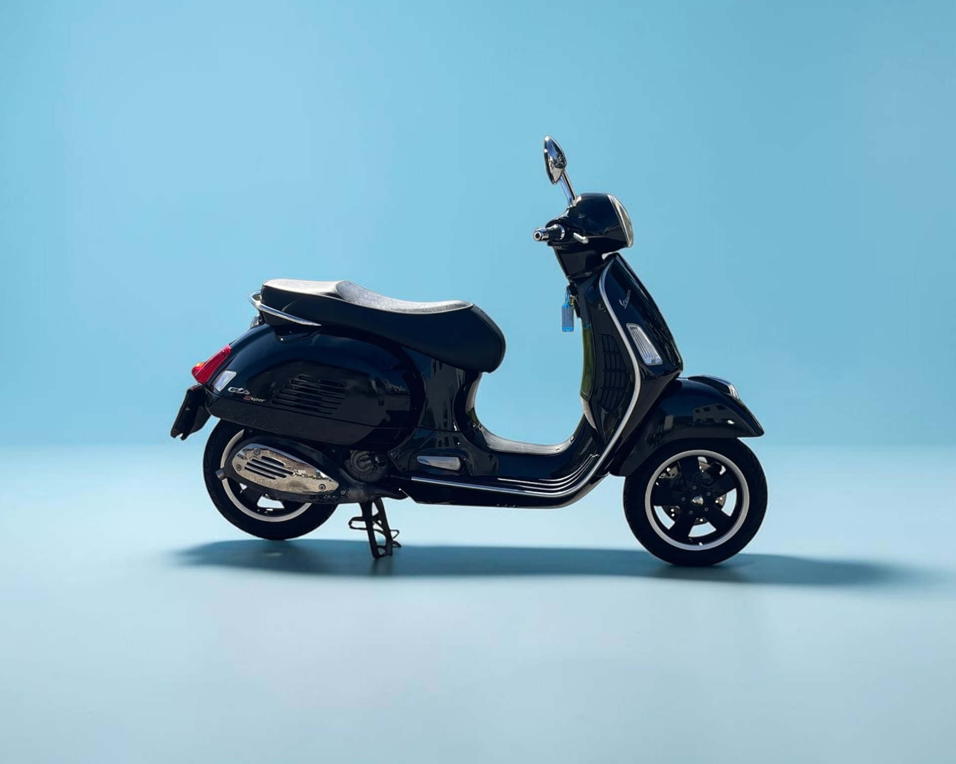 PIAGGIO Vespa GTS Super 125 i.e.-image-1
