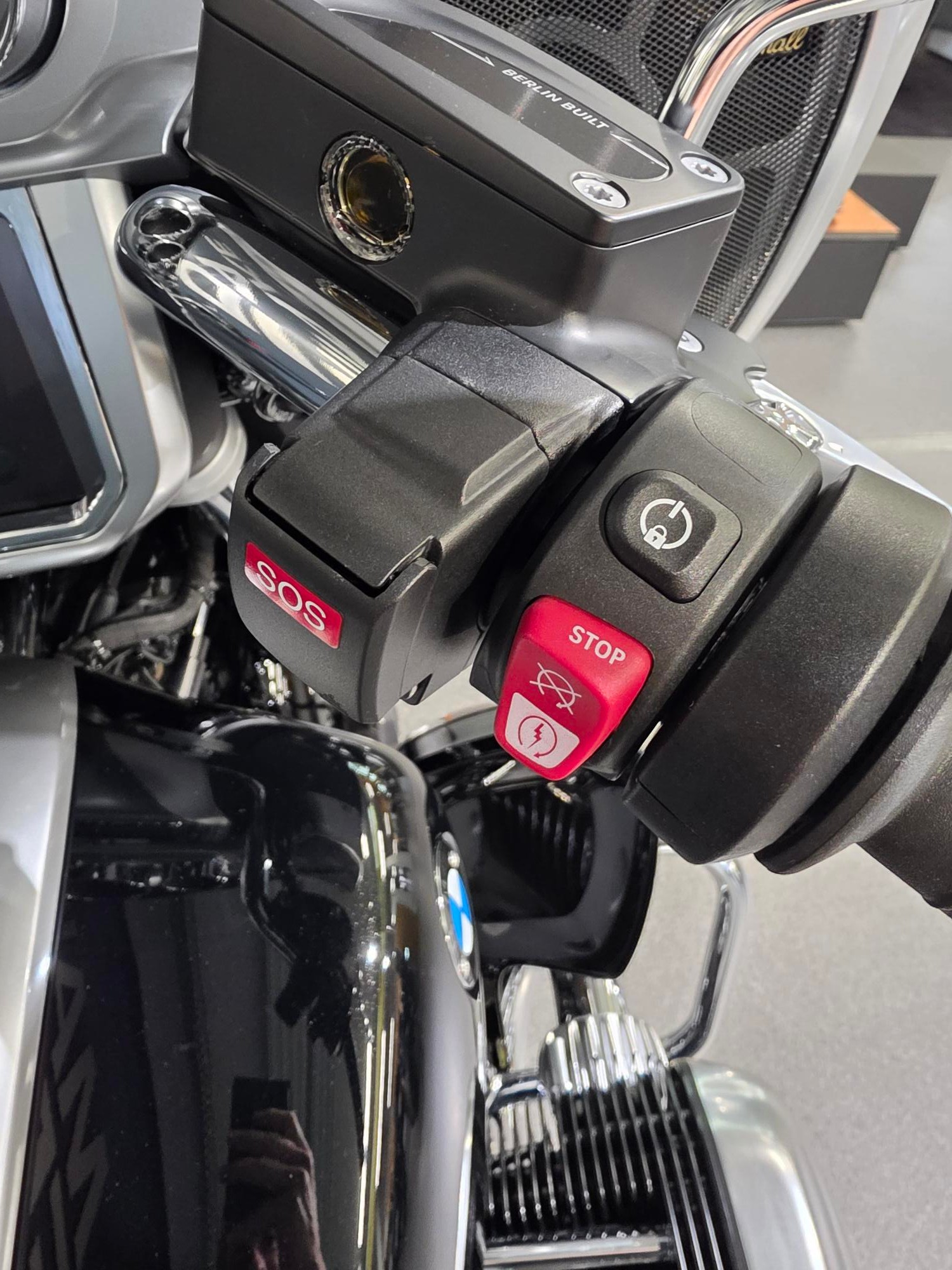 BMW R 18 Transcontinental-image-4