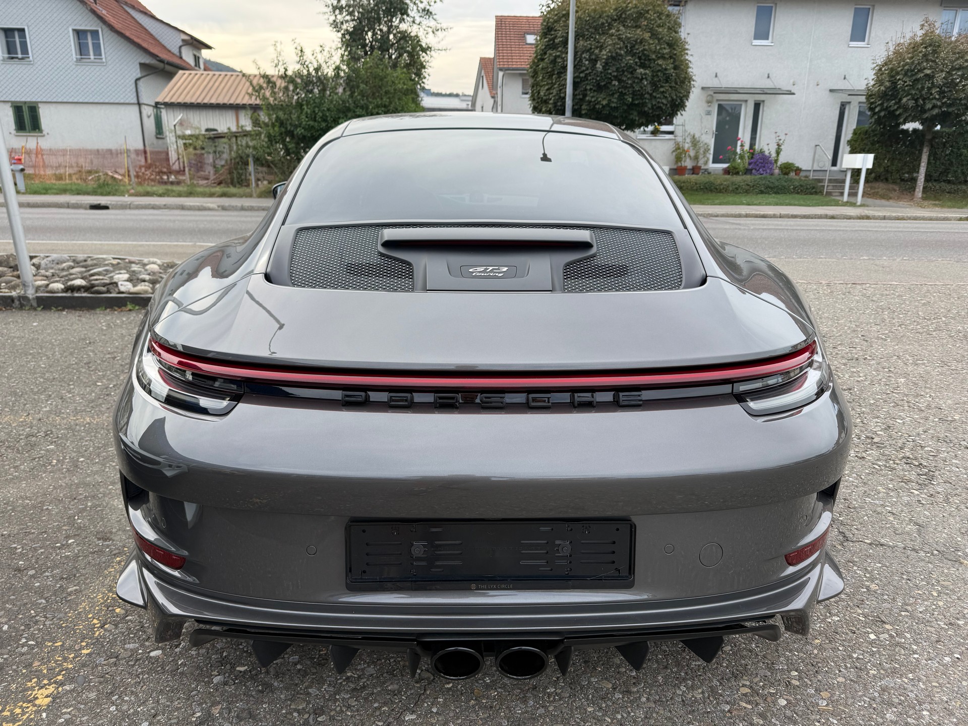 PORSCHE 911 GT3 Touring PDK-image-4