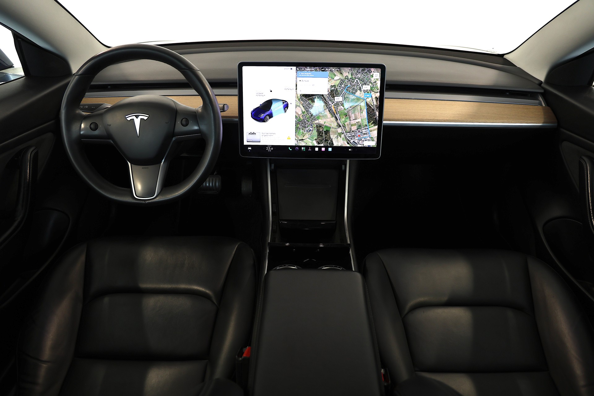 TESLA Model 3 Performance Dual Motor-image-10