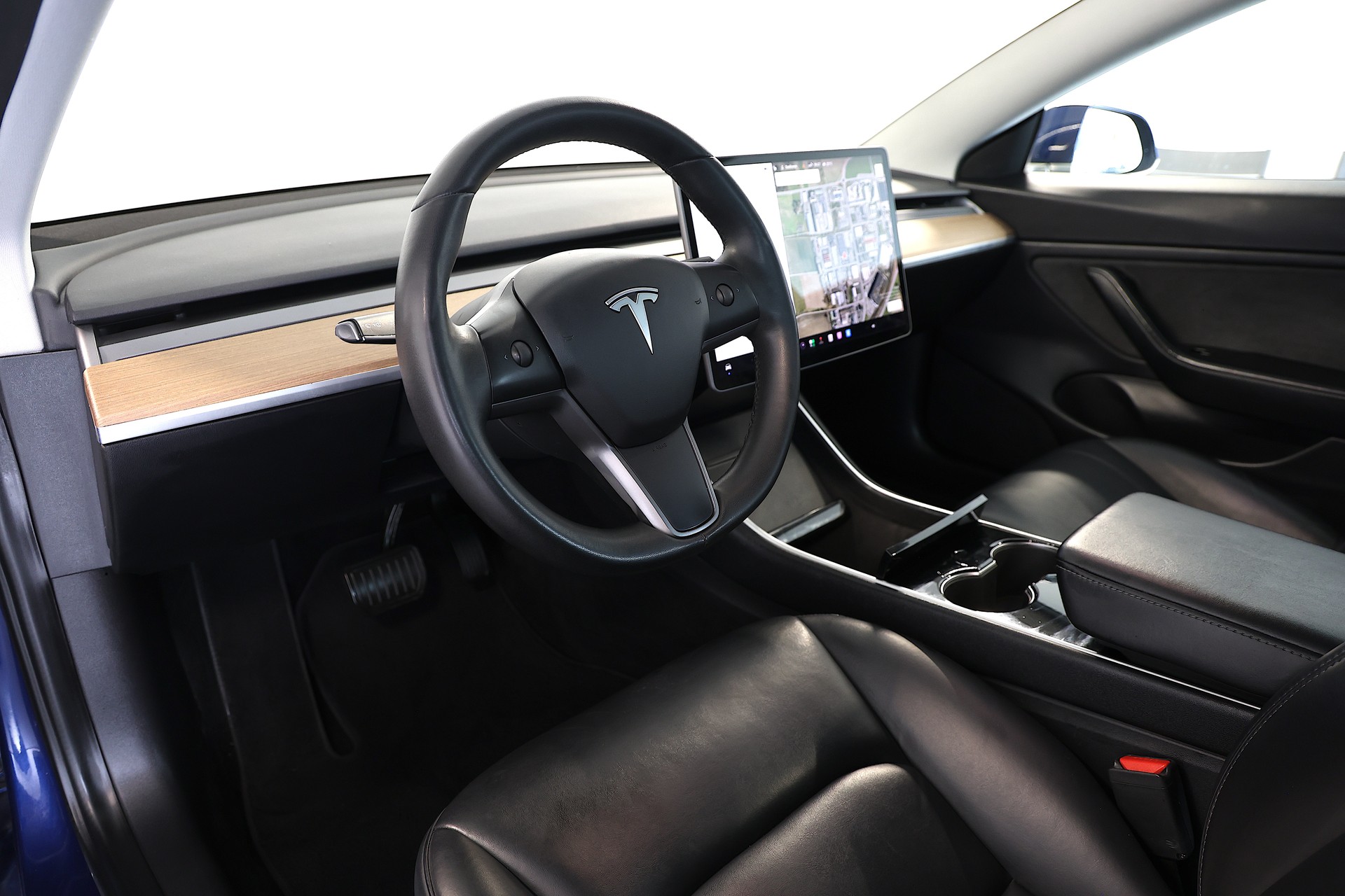 TESLA Model 3 Performance Dual Motor-image-8