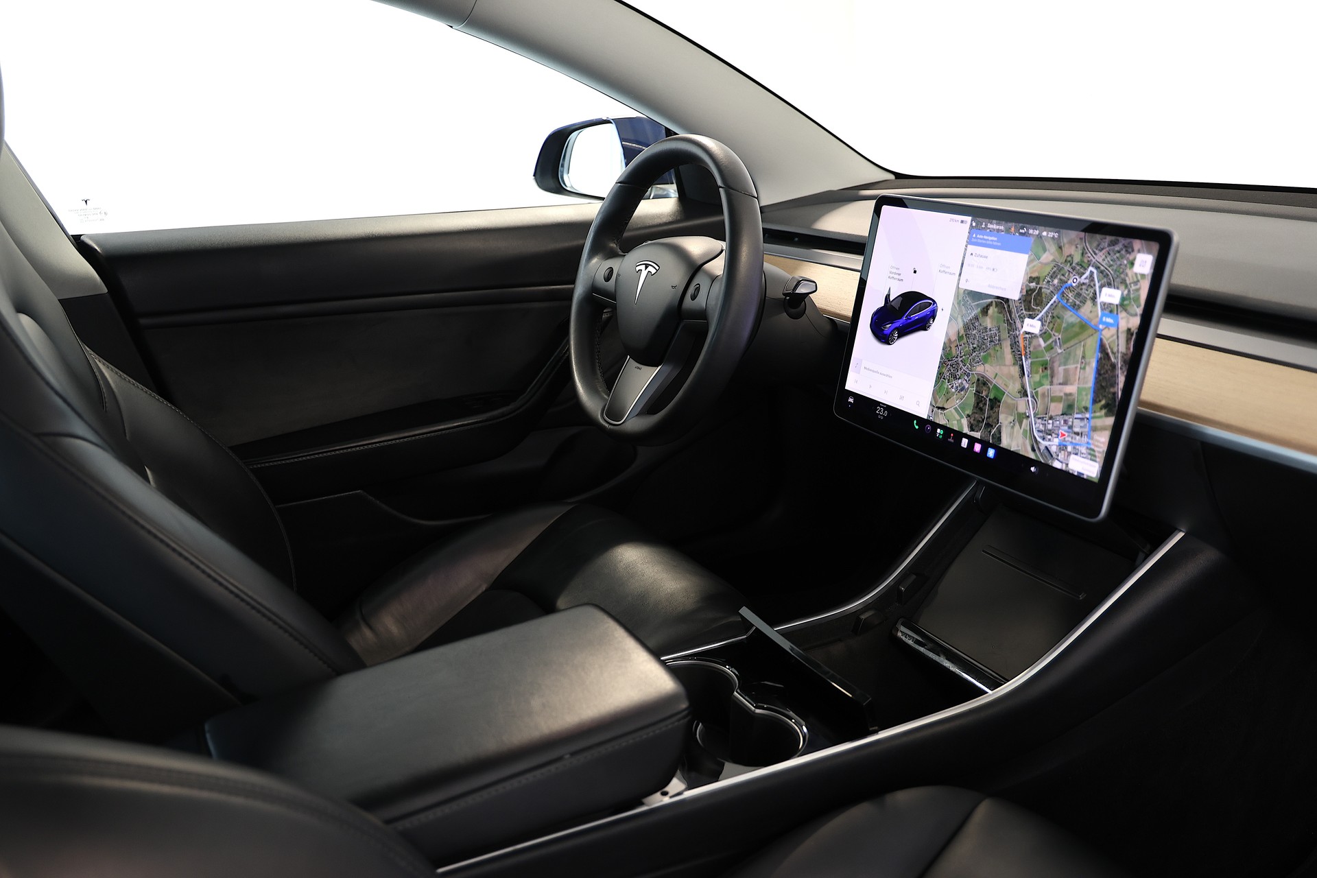 TESLA Model 3 Performance Dual Motor-image-13
