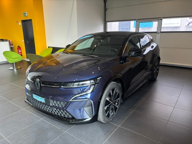 RENAULT Mégane E-TECH EV60 Iconic-showroom-element-3
