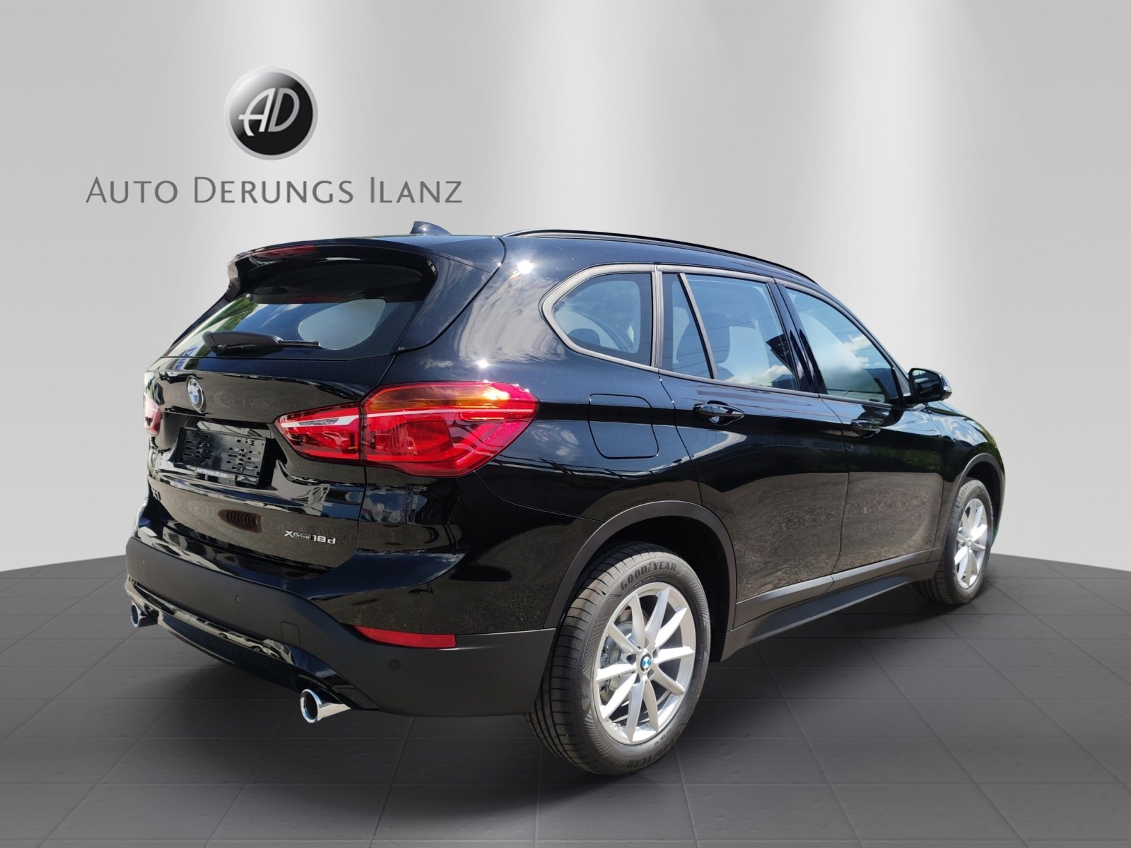 BMW X1 xDrive 18d Essent.Ed-showroom-element-3