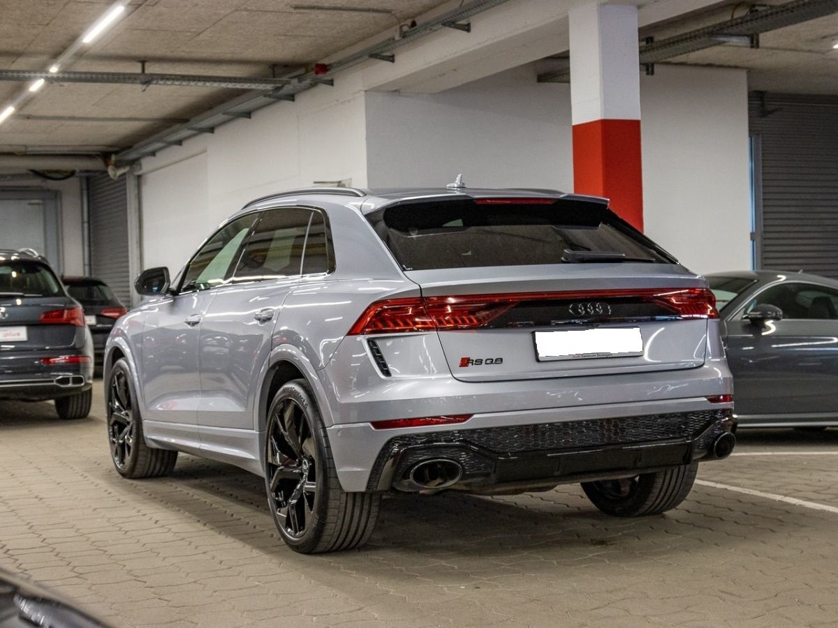 AUDI RSQ8 quattro tiptronic-image-4