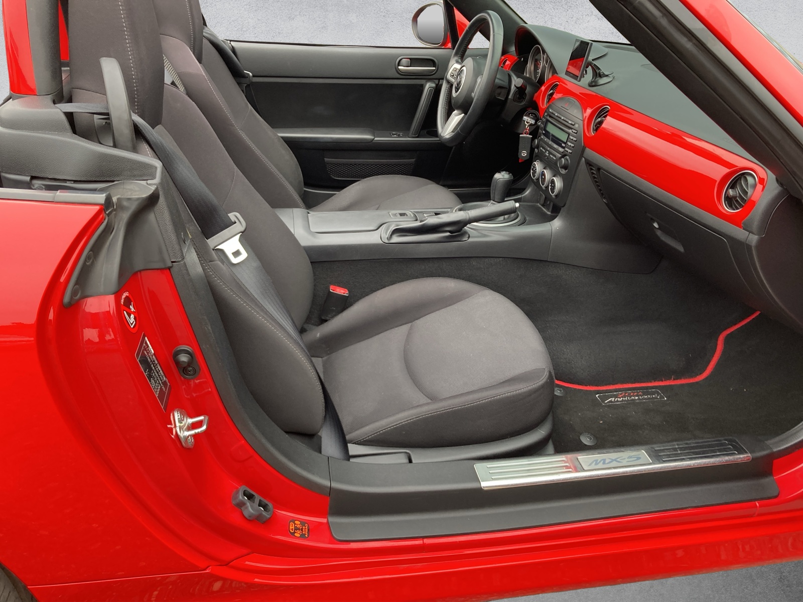 MAZDA MX-5 1.8i 16V 20th Anniversary-image-6