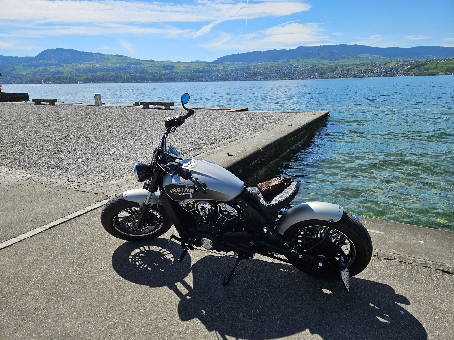 INDIAN Scout 1200 Rogue Wunderkind Komplettumbau, Silber matt Speziallackierung-image-1