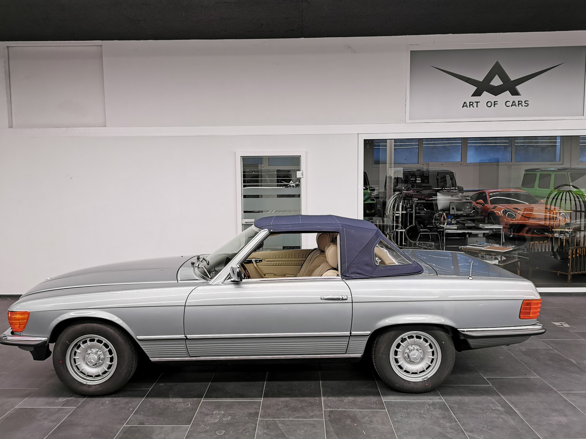 MERCEDES-BENZ SL-Class SL 280 KLIMA R 107 HARDTOP SILBERBLAU MÉT. /BEIGE LEDER 280 SL 185 PS GAR. ORIG. NUR 39' KM KLIMA VETERAN OLDTIMER-image-4