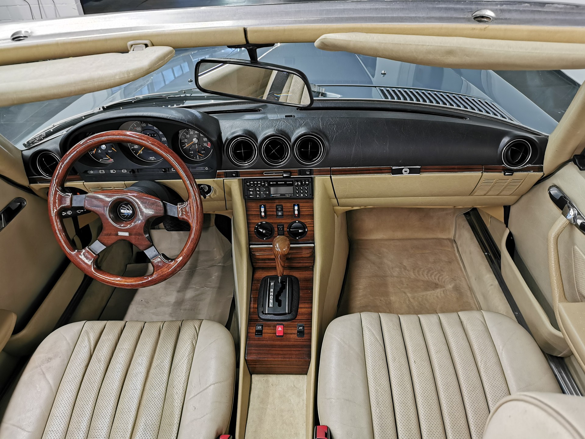 MERCEDES-BENZ SL-Class SL 280 KLIMA R 107 HARDTOP SILBERBLAU MÉT. /BEIGE LEDER 280 SL 185 PS GAR. ORIG. NUR 39' KM KLIMA VETERAN OLDTIMER-image-9