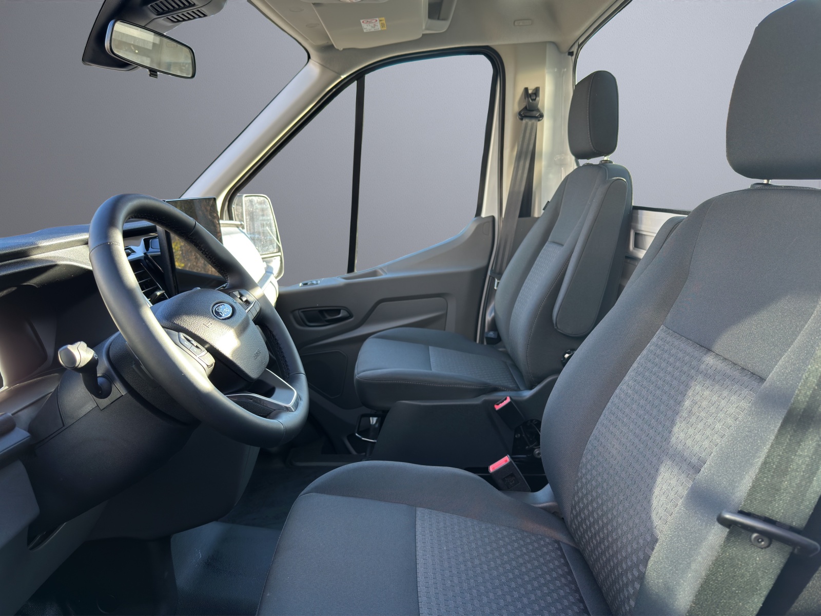 FORD Transit cab.-ch. 350 L2 2.0 Ec-image-4