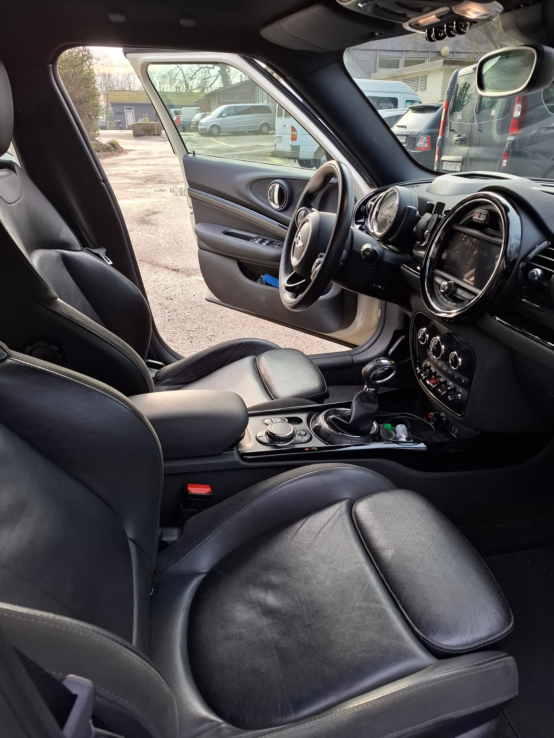 MINI Clubman Cooper S ALL4 Steptronic - 192 ch, bien équipée, Expertisée 01/07/2026 + freins, disques et amortisseurs neufs-image-2