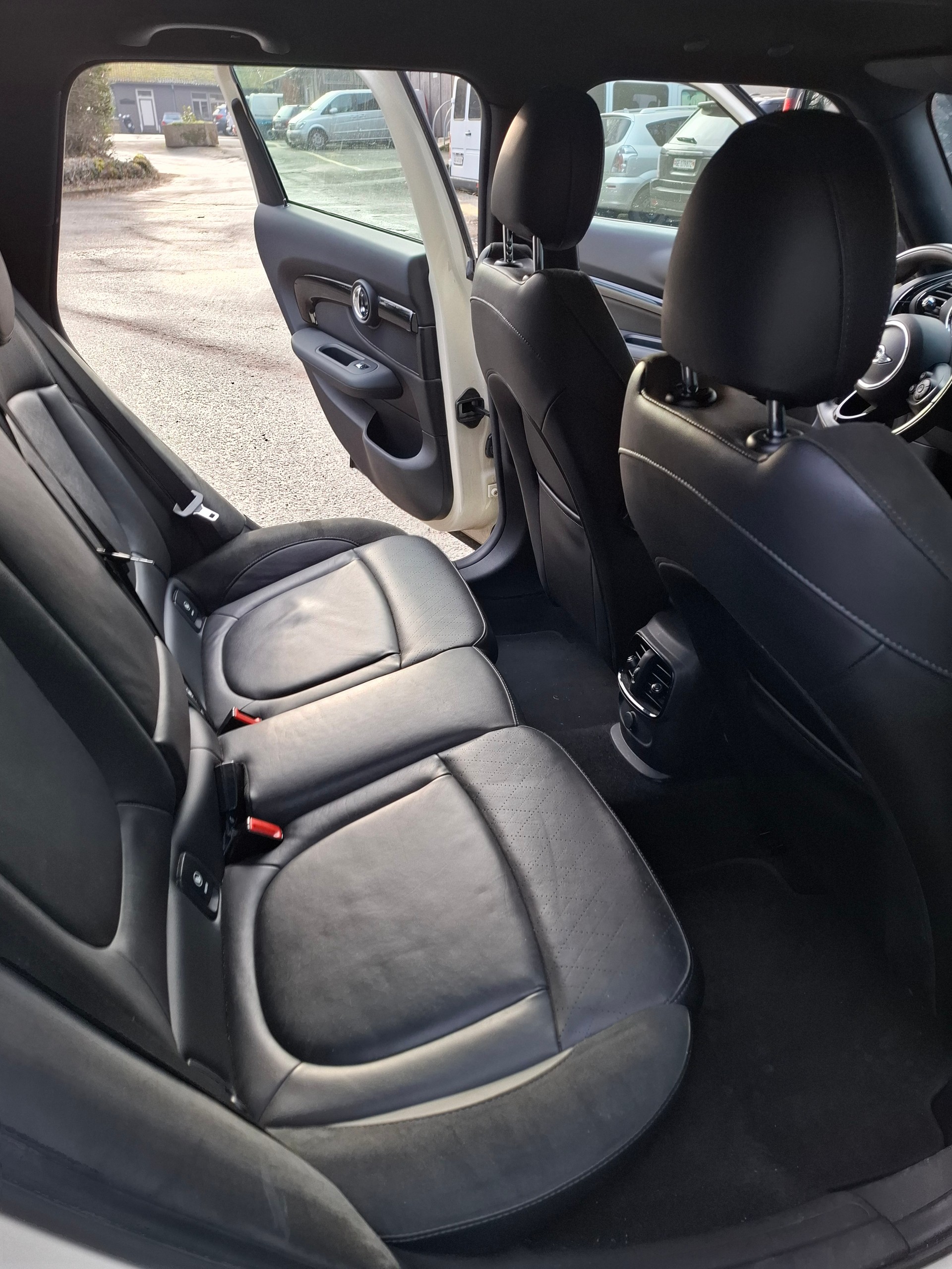 MINI Clubman Cooper S ALL4 Steptronic - 192 ch, bien équipée, Expertisée 01/07/2026 + freins, disques et amortisseurs neufs-image-9