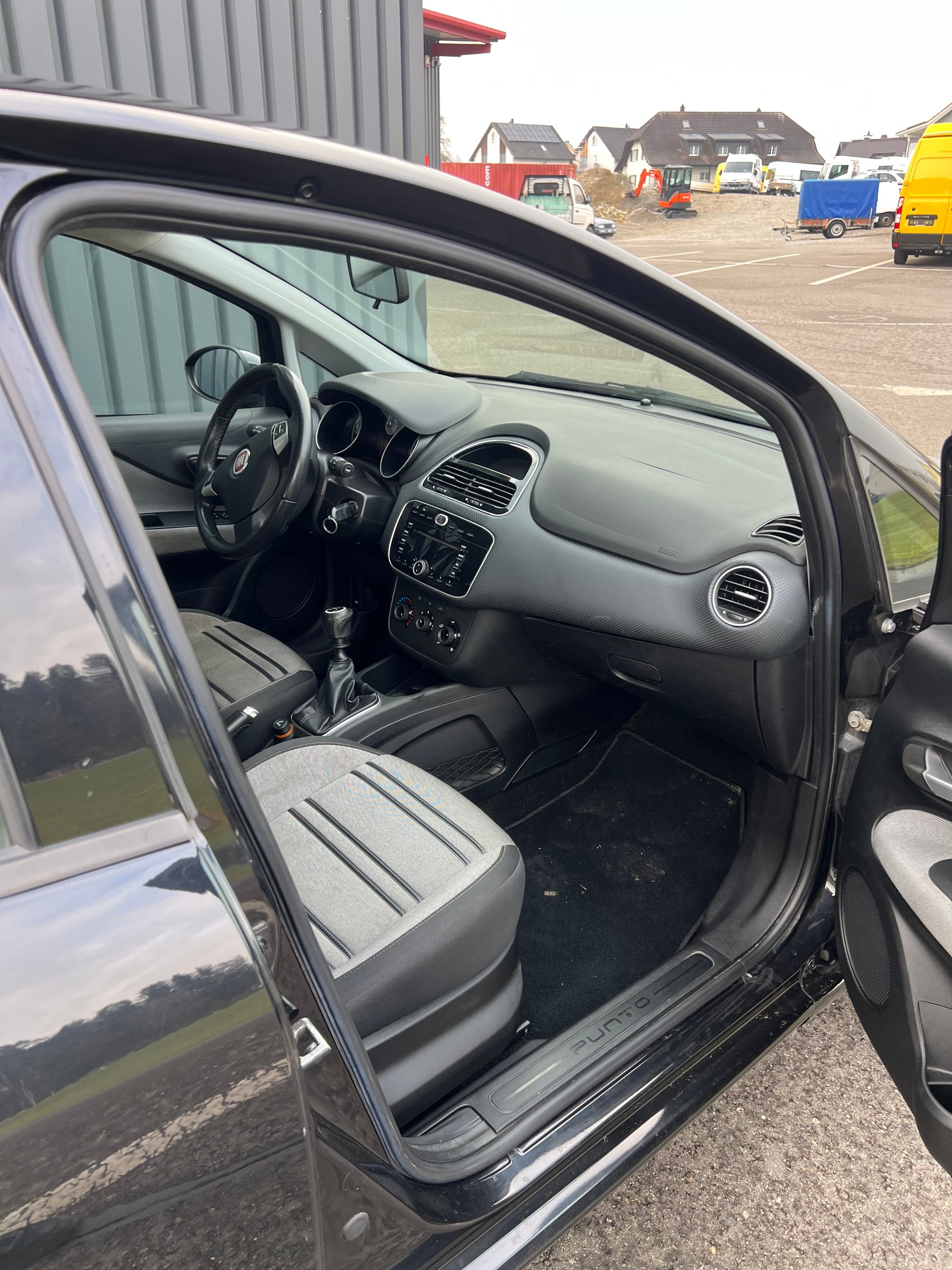 FIAT Punto 1.4 Dynamic-image-8