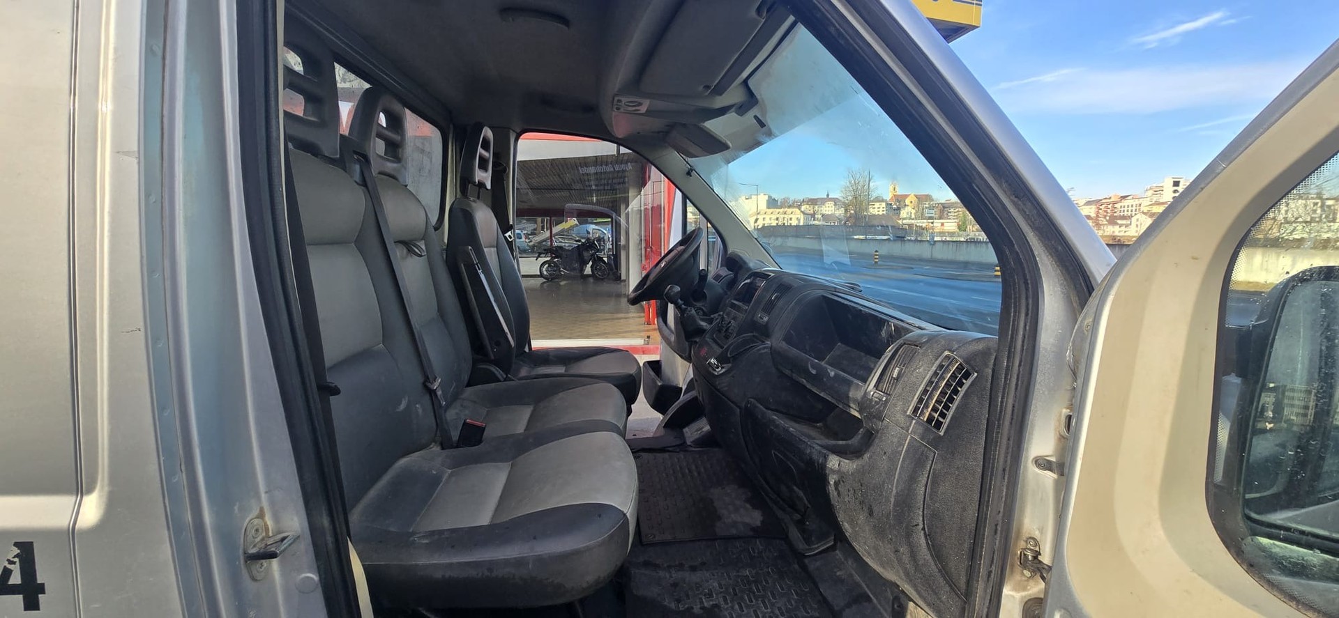 PEUGEOT Boxer 3.0 HDI 335 L2-image-8