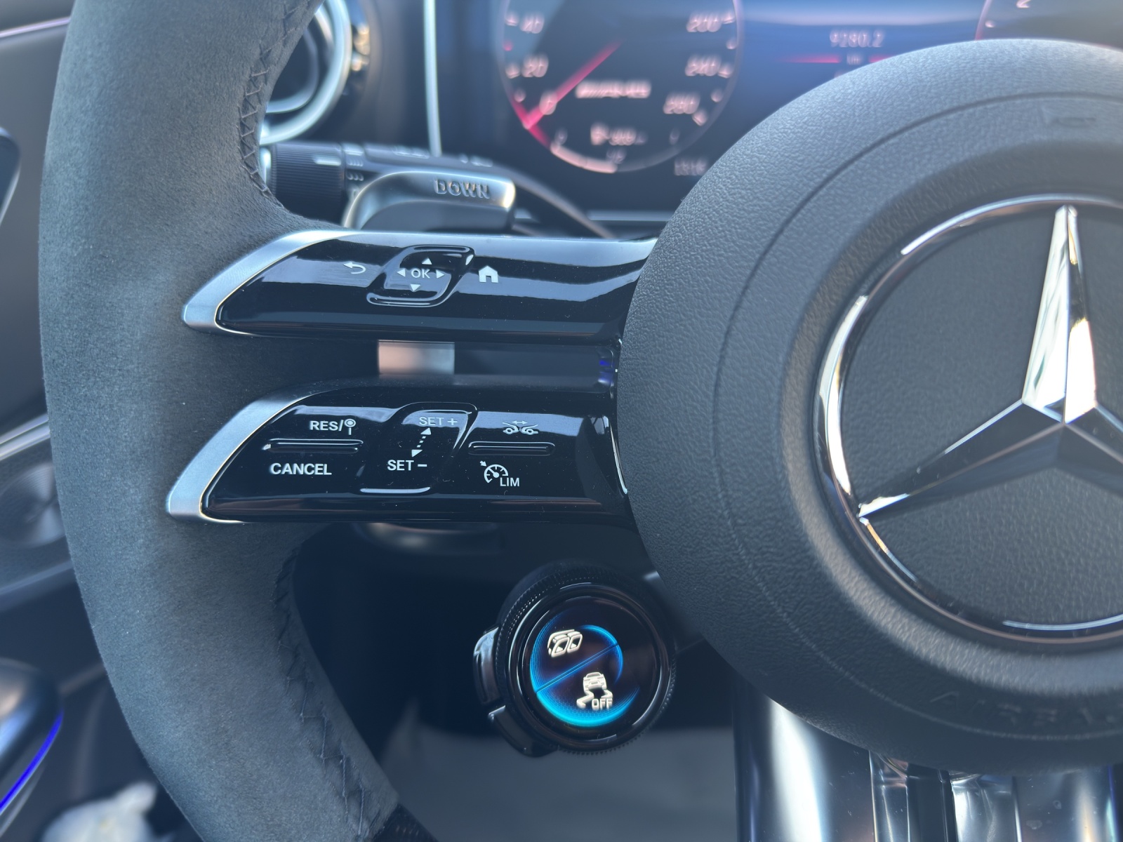 MERCEDES-BENZ CLE 53 Coupé AMG 4Matic+ 9G-Tronic-image-19