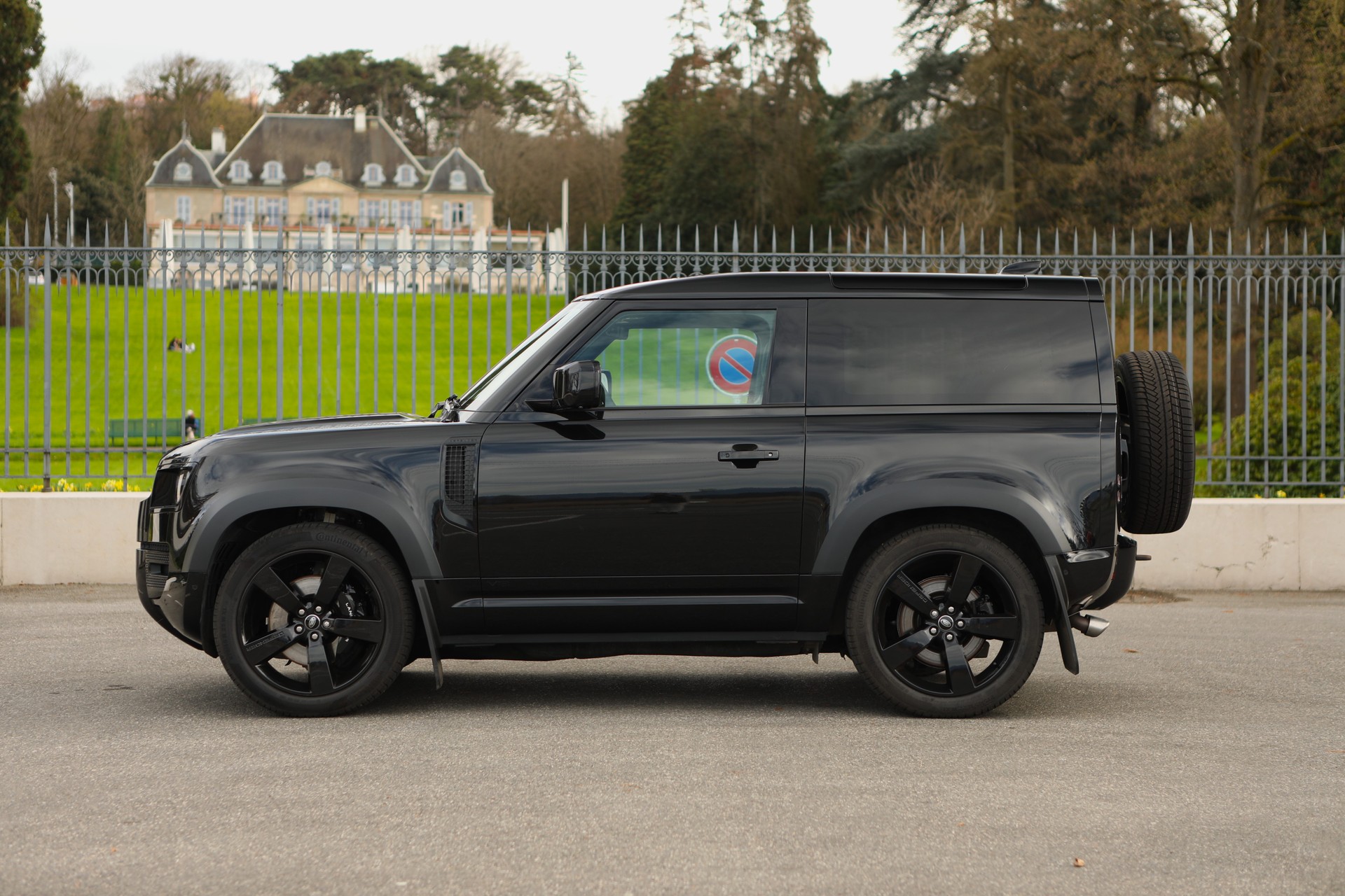 LAND ROVER Defender 90 525 V8 5.0 AT8 ( 1 owner - full options ) - )