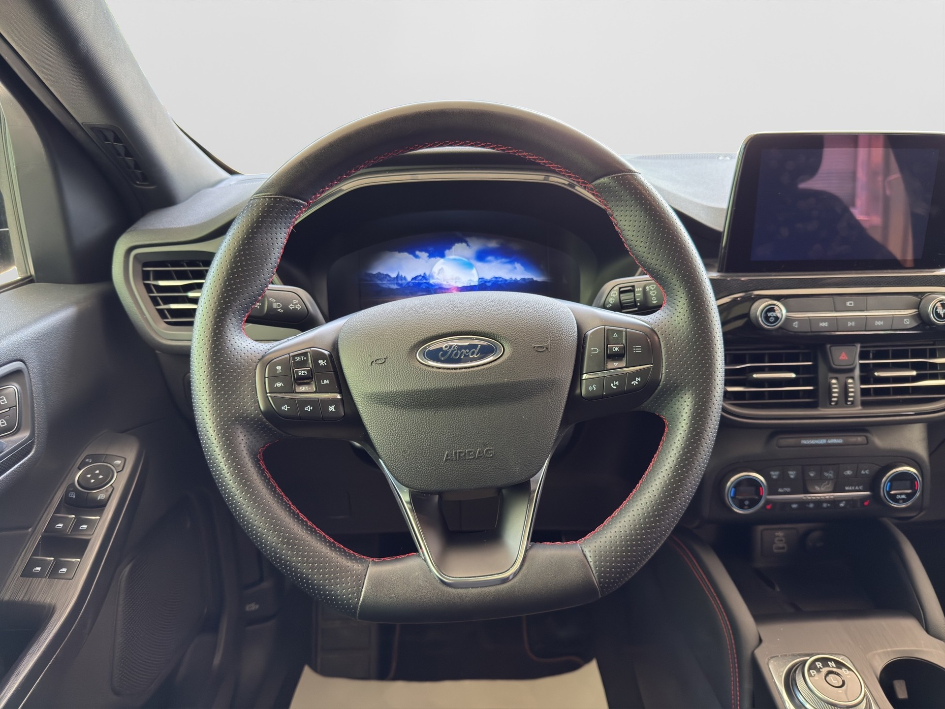 FORD Kuga 2.5 PHEV ST-Line X 2WD-image-10