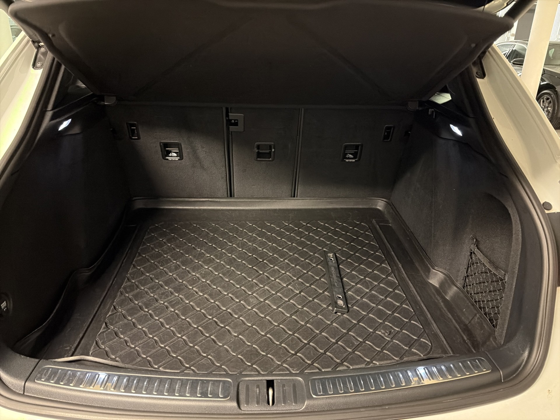 PORSCHE Macan S Diesel PDK-image-13