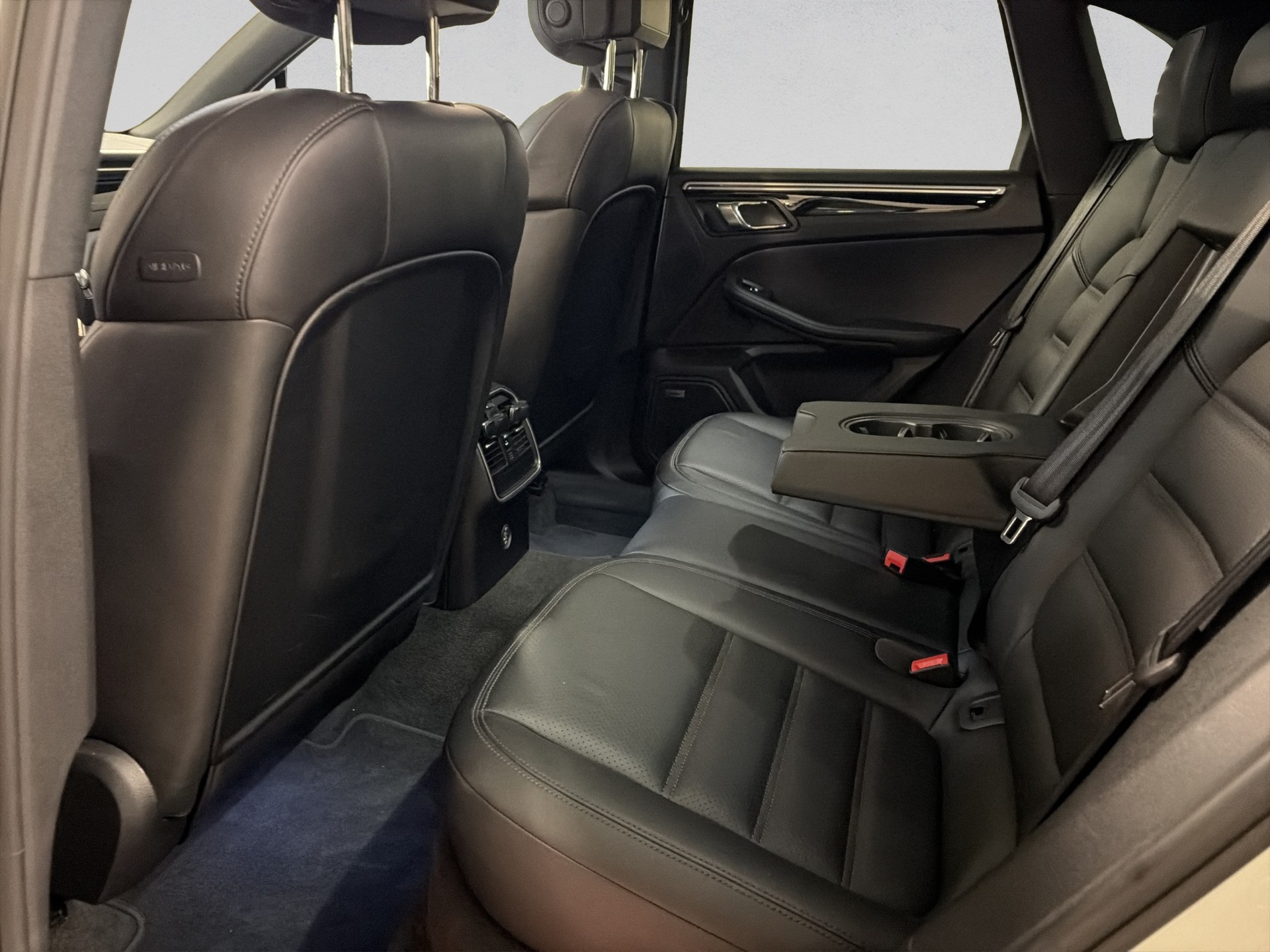 PORSCHE Macan S Diesel PDK-image-12
