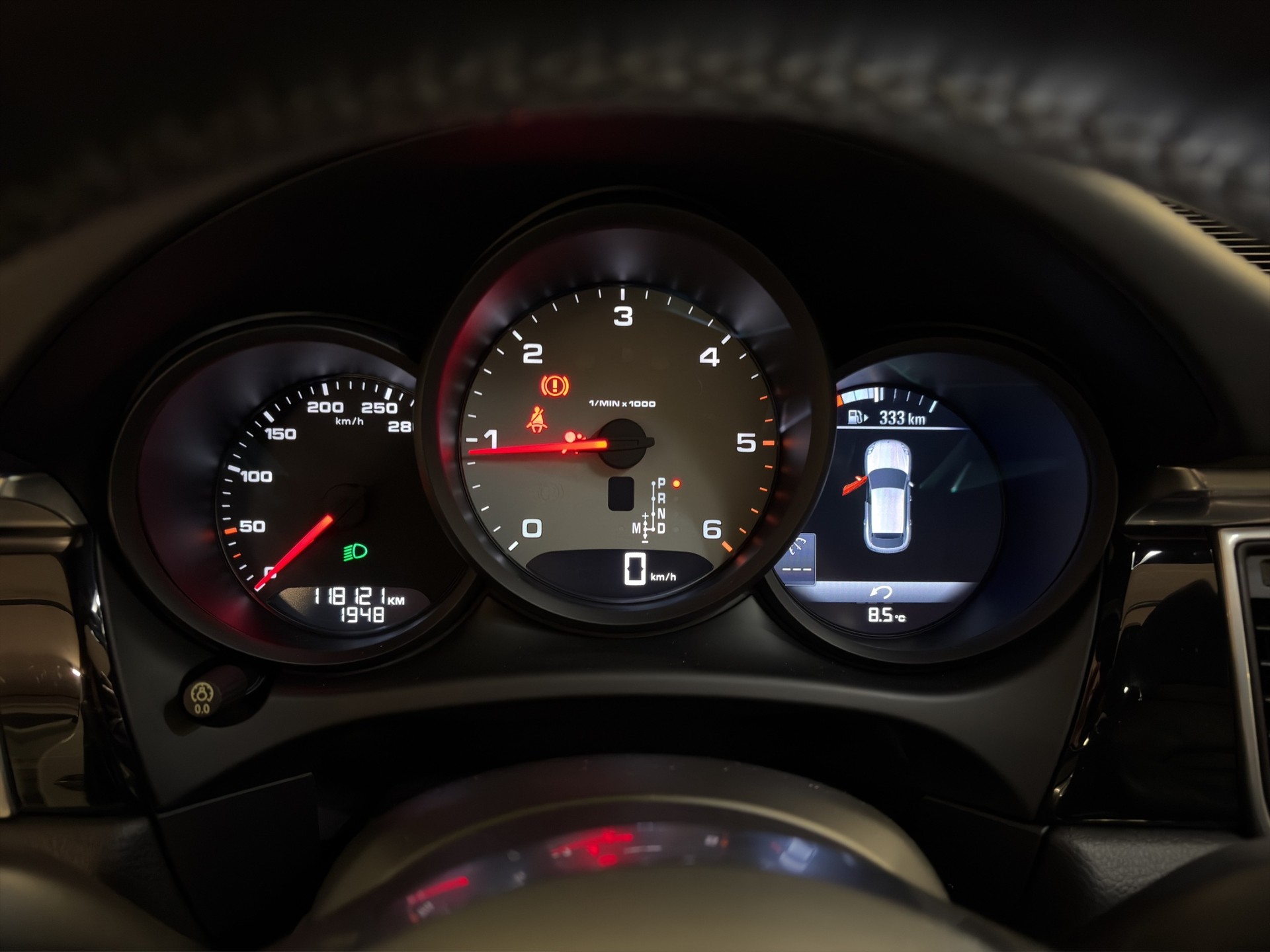 PORSCHE Macan S Diesel PDK-image-21