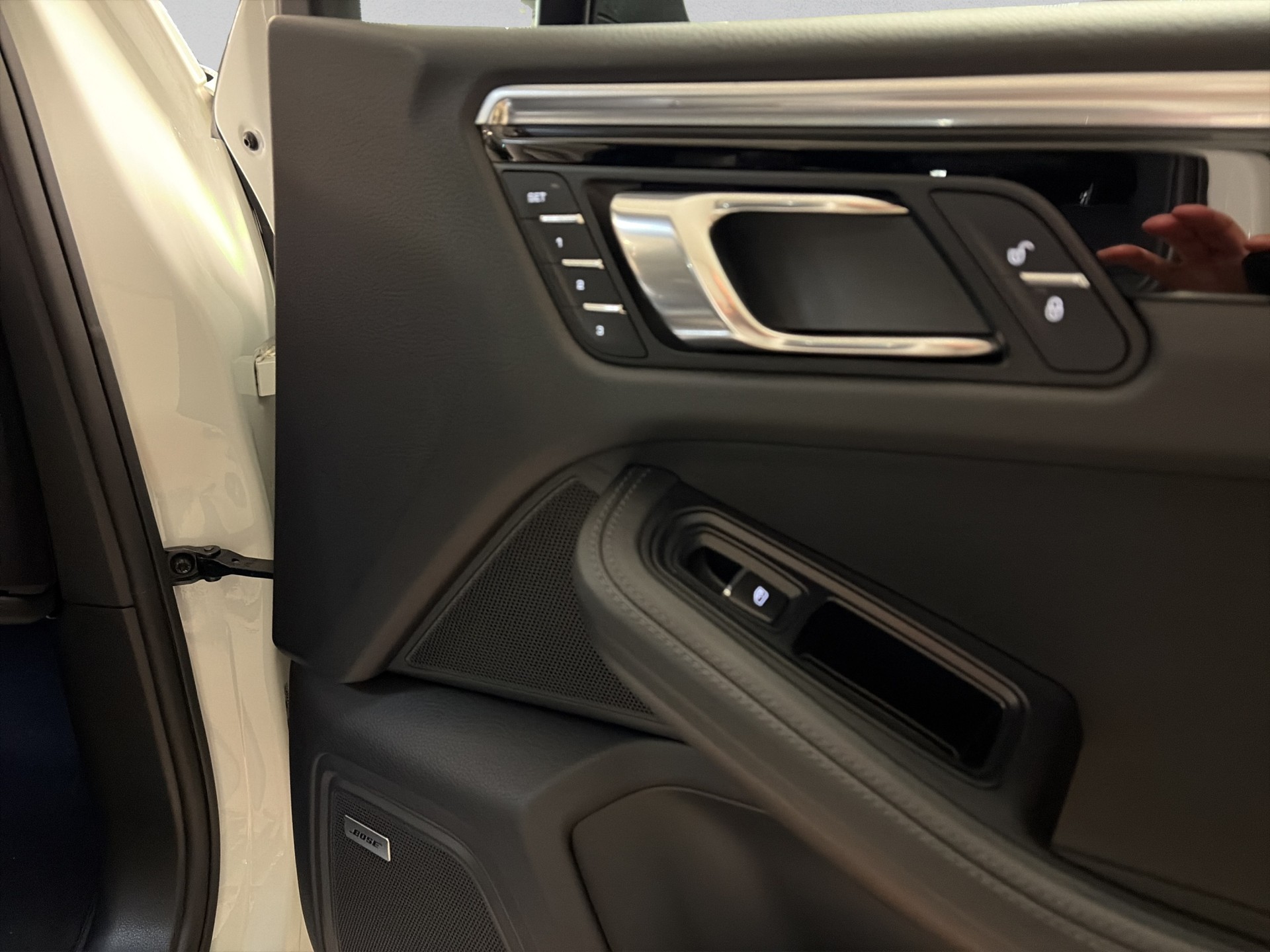 PORSCHE Macan S Diesel PDK-image-17
