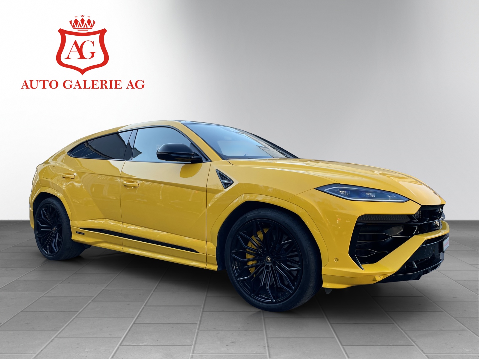 LAMBORGHINI URUS SE-image-6