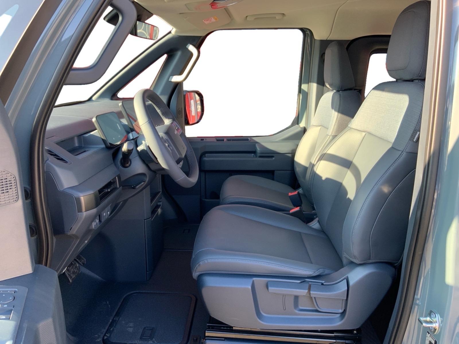 KIA PV5 Passenger 71.2 kWh Plus-image-4