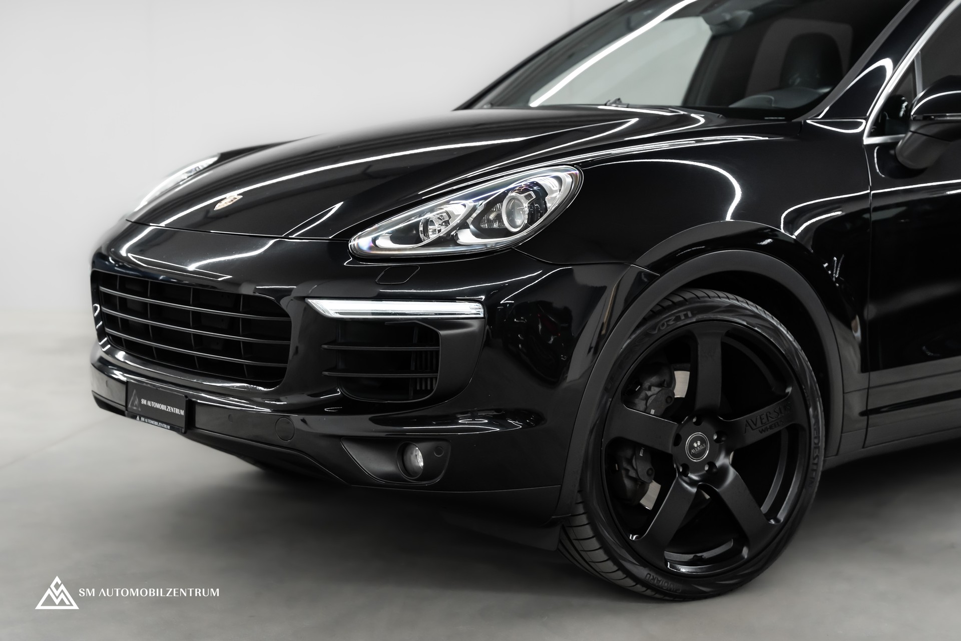 PORSCHE Cayenne Diesel / Bose / Luftfahrwerk / Rückfahrkamera-showroom-element-3