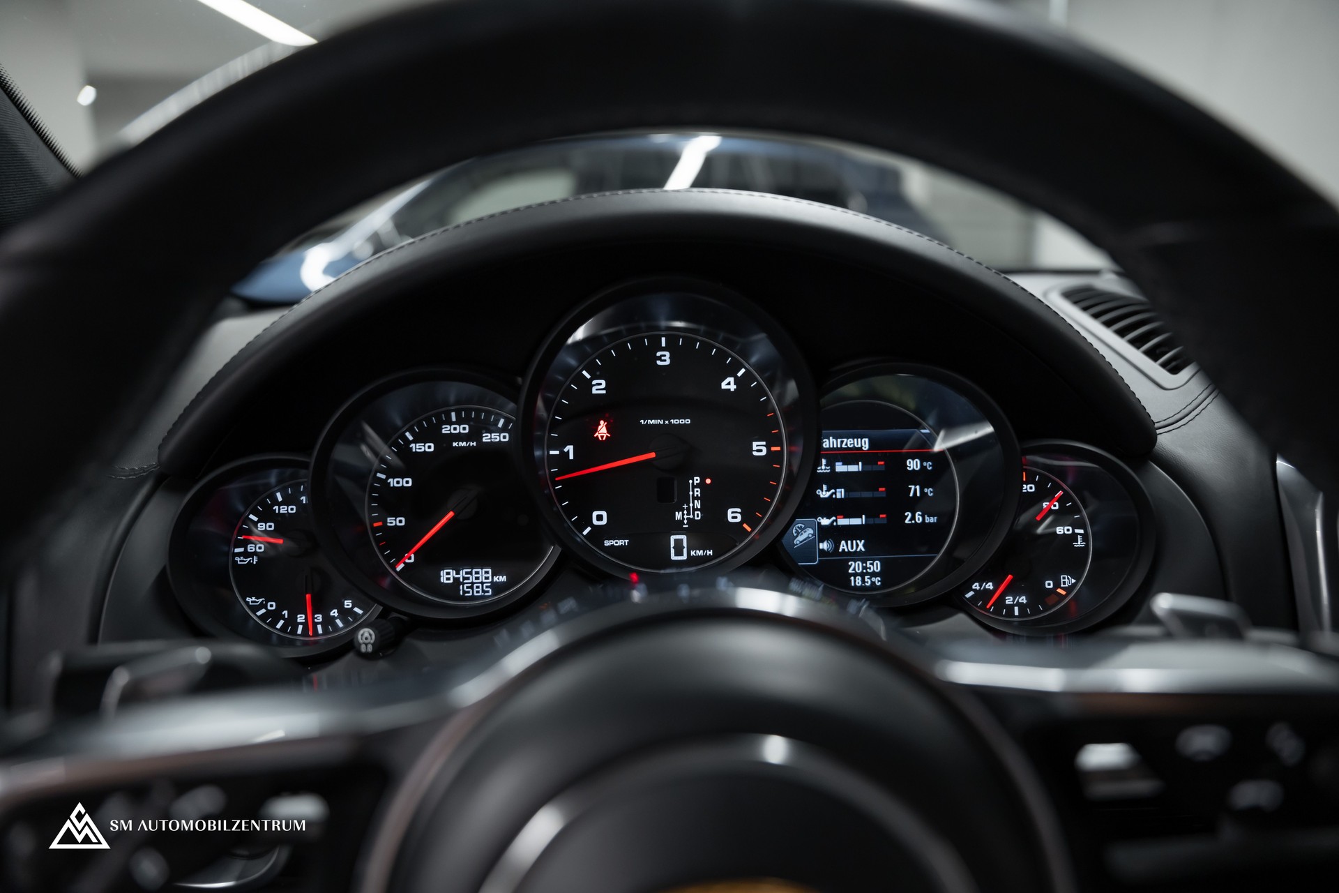 PORSCHE Cayenne Diesel / Bose / Luftfahrwerk / Rückfahrkamera-image-26