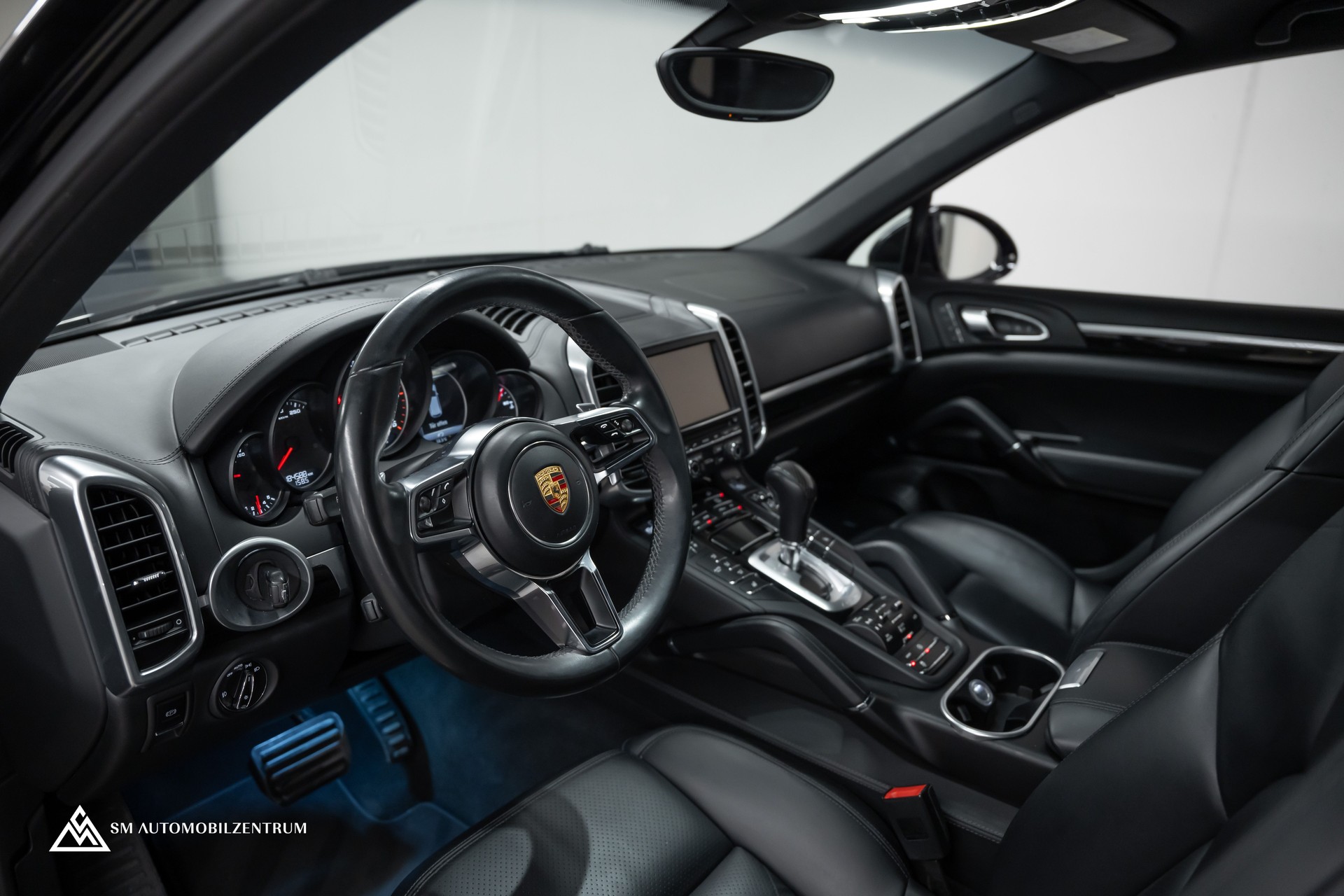 PORSCHE Cayenne Diesel / Bose / Luftfahrwerk / Rückfahrkamera-image-14