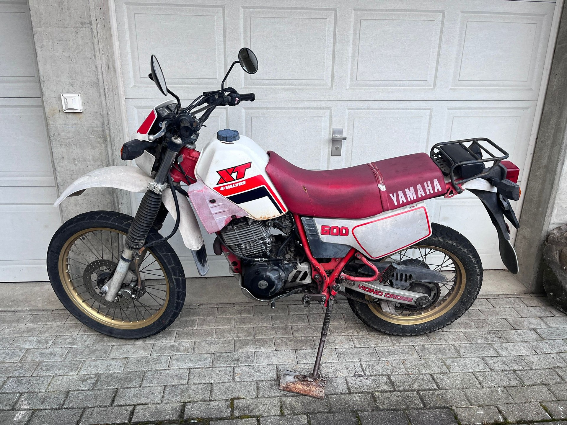 YAMAHA XT 600