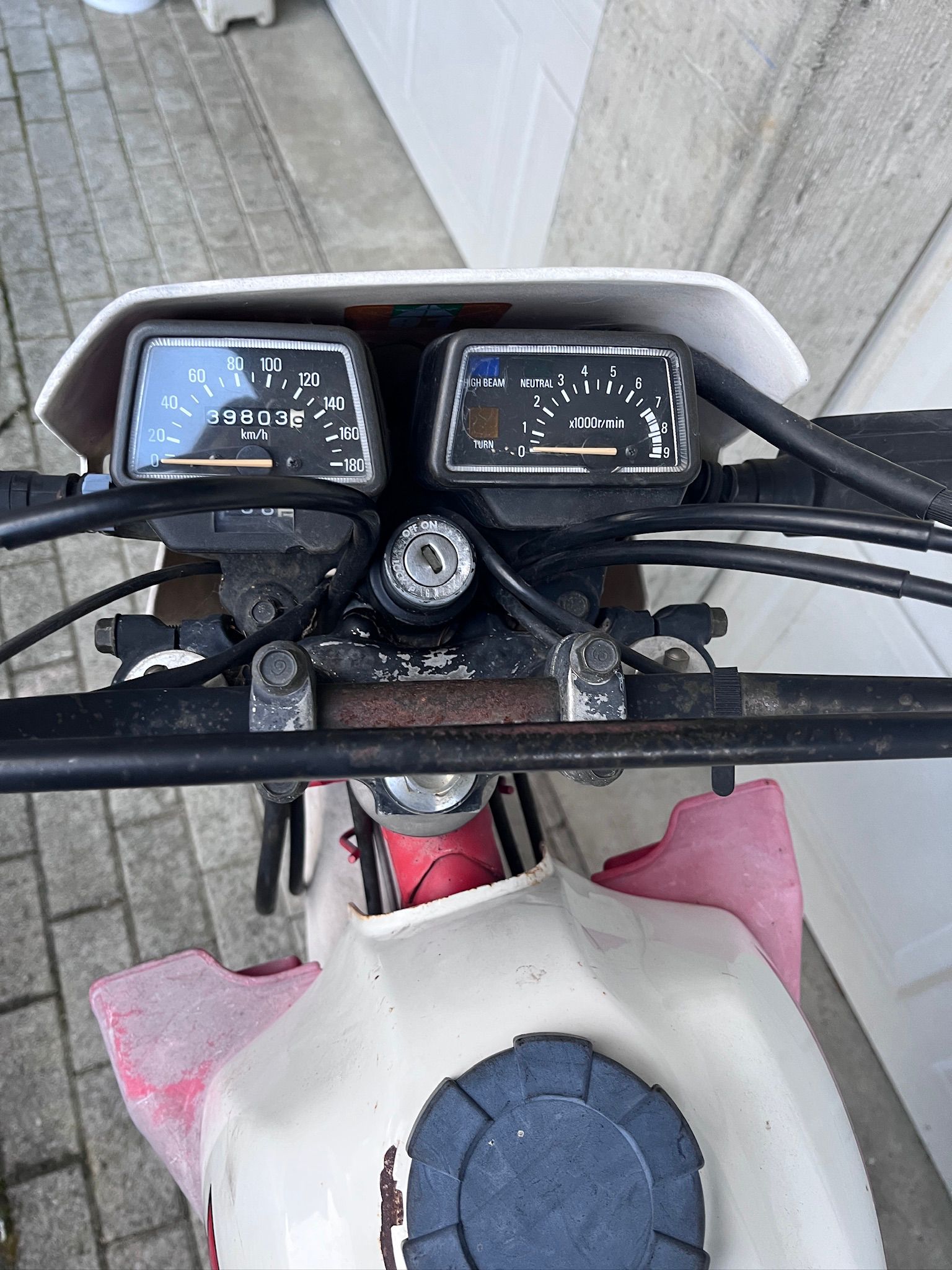 YAMAHA XT 600-image-2