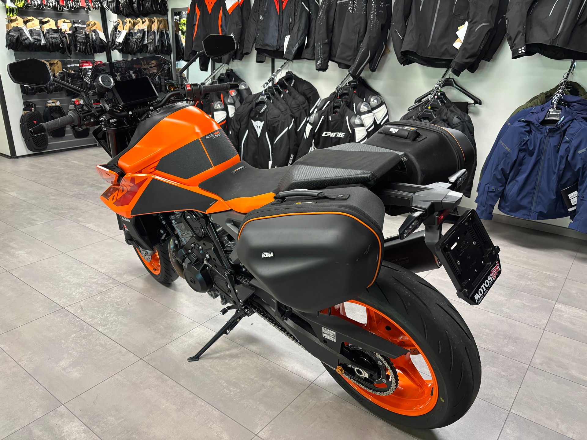 KTM 990 Duke-image-5