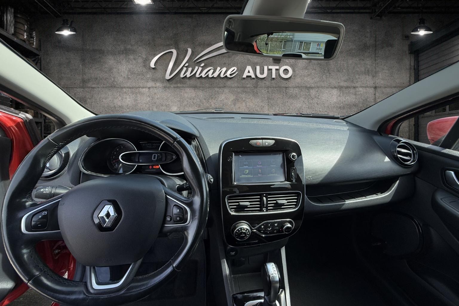 RENAULT Clio 1.2 16V T Intens EDC-image-12
