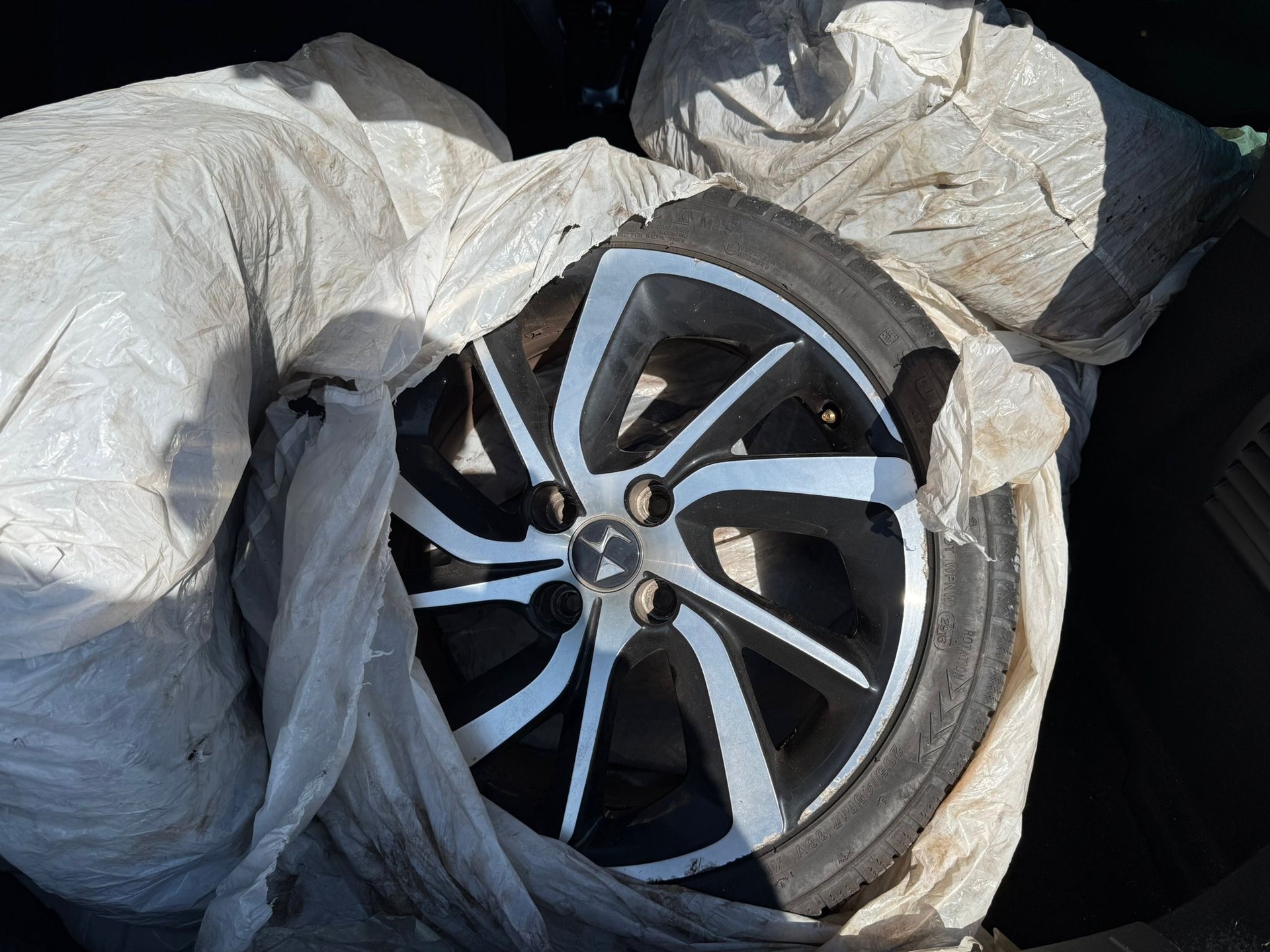 DS AUTOMOBILES DS 3 1.2 THP STT-image-11