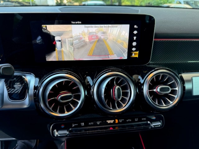 MERCEDES-BENZ GLB 35 AMG 4Matic 8G-Tronic-image-12