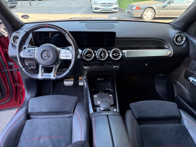 MERCEDES-BENZ GLB 35 AMG 4Matic 8G-Tronic-image-9