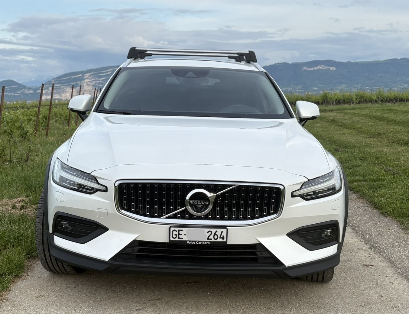 VOLVO Cross Country 2.0 B4 Mild Hybrid AWD-image-3