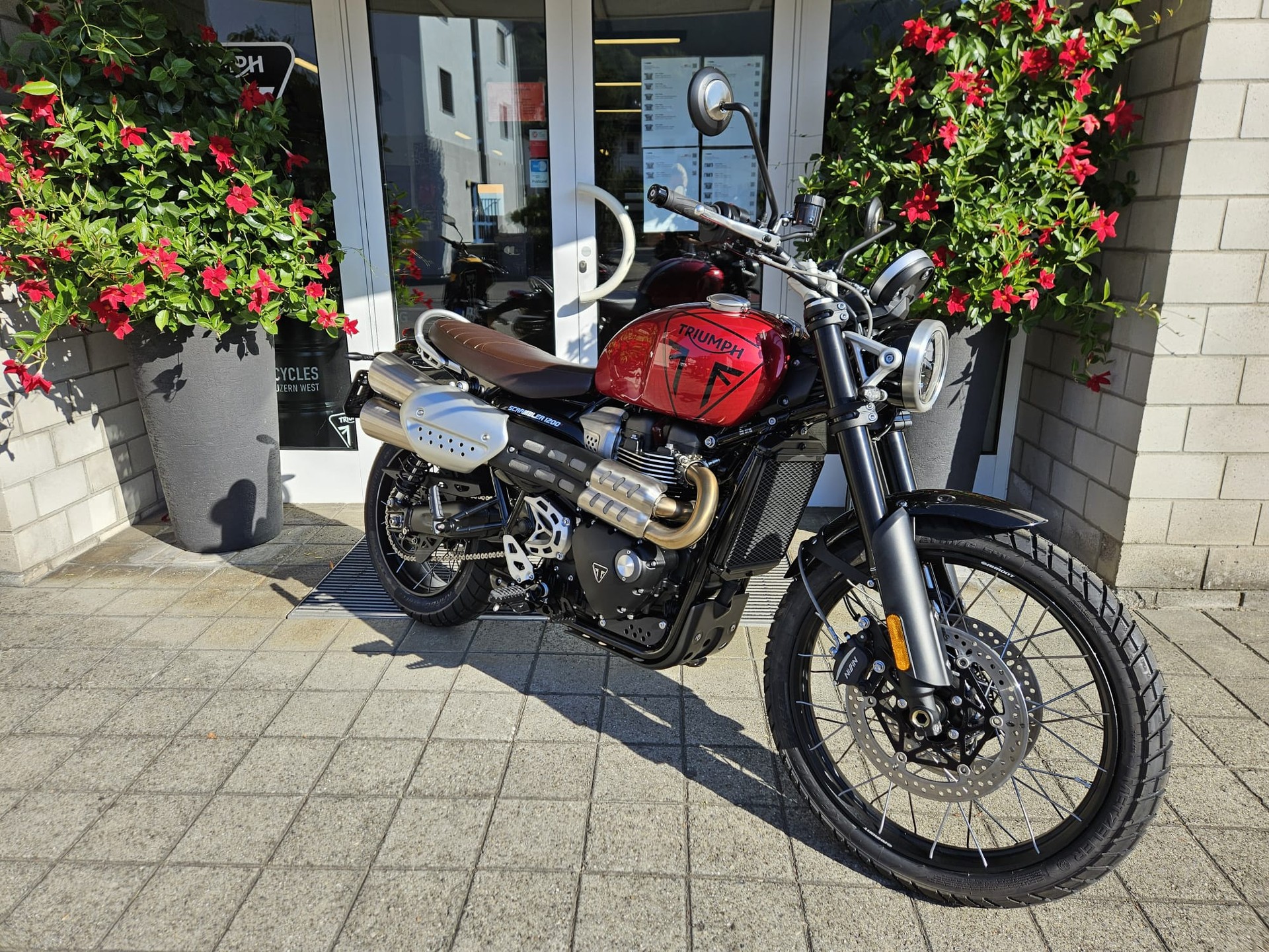 TRIUMPH Scrambler 1200 X-image-2