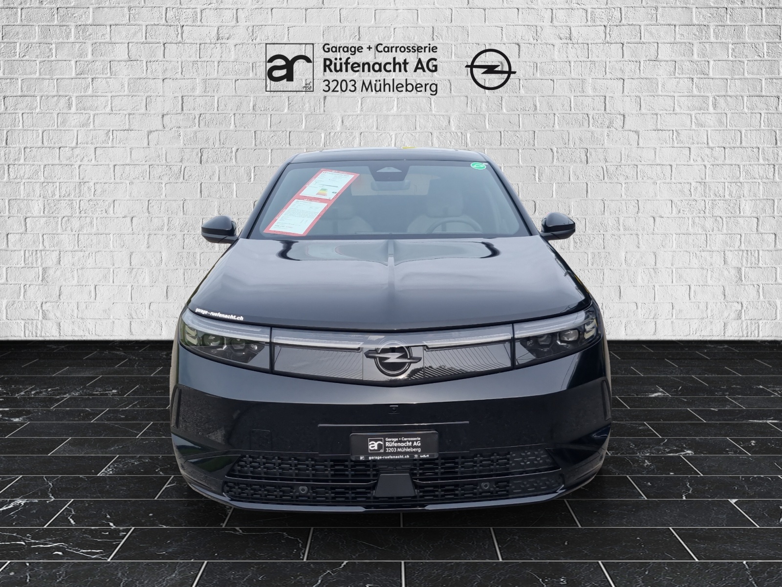 OPEL Grandland-e GS-showroom-element-2