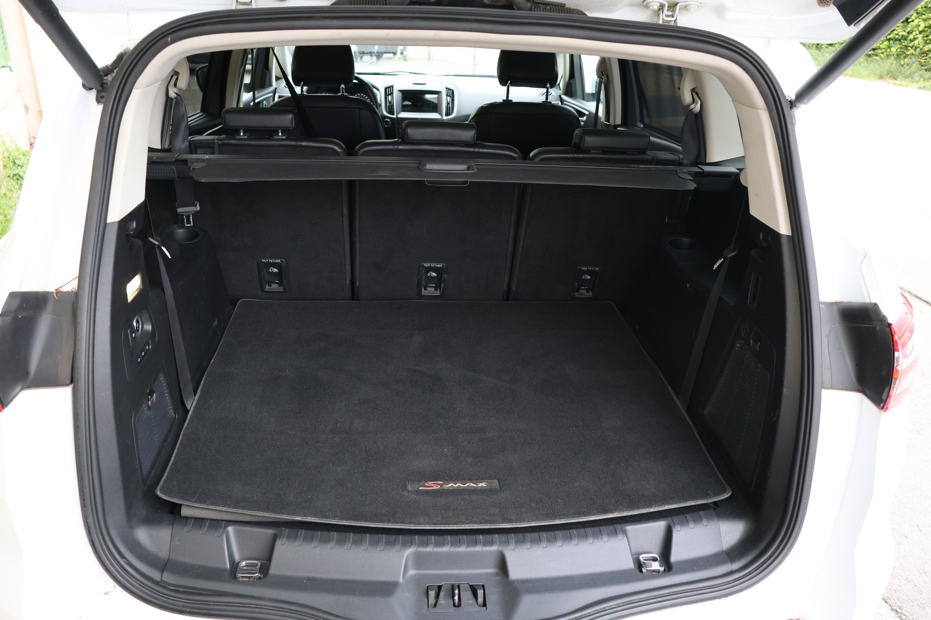 FORD S-Max 2.0 TDCi ST-Line AWD PowerShift 7 Plätzer mit AHK-image-7